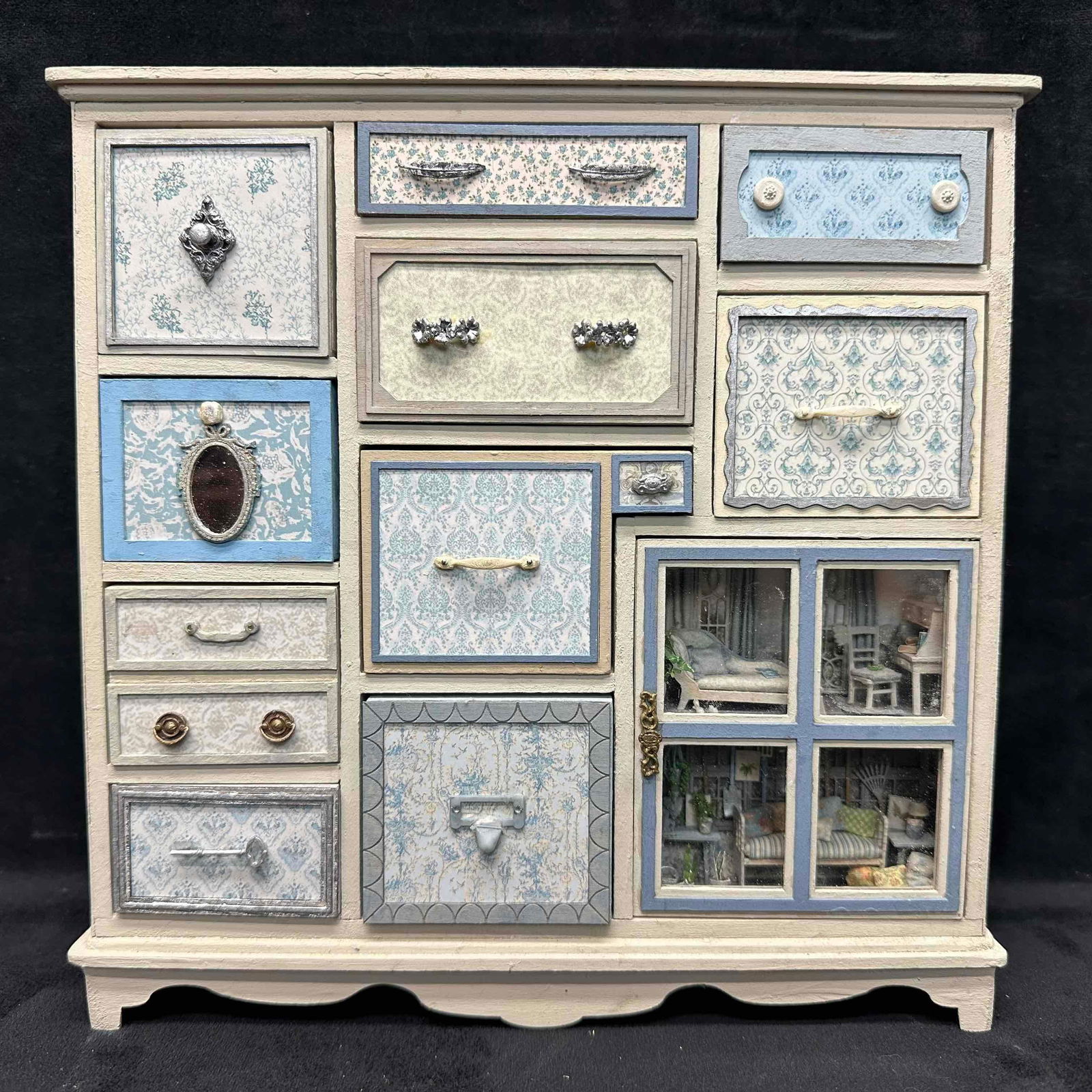 Miniature Cabinet with Pull-Out Diorama Rooms Display Art Scene Decor (1 of 13)