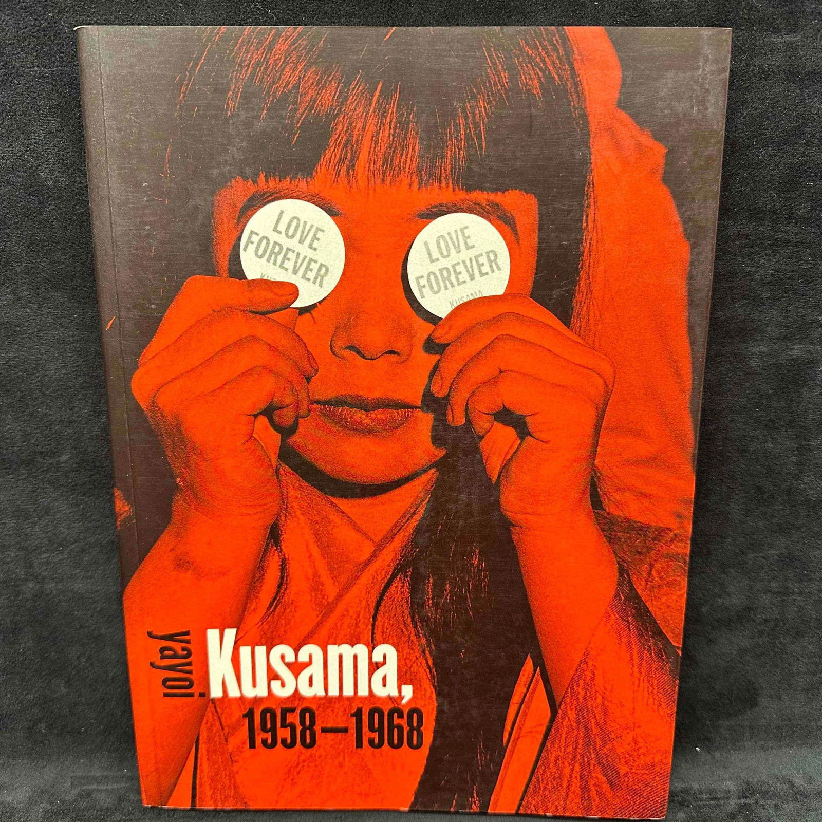 Love Forever Yayoi Kusama 1958–1968 Exhibition Catalog Softcover (1 of 12)