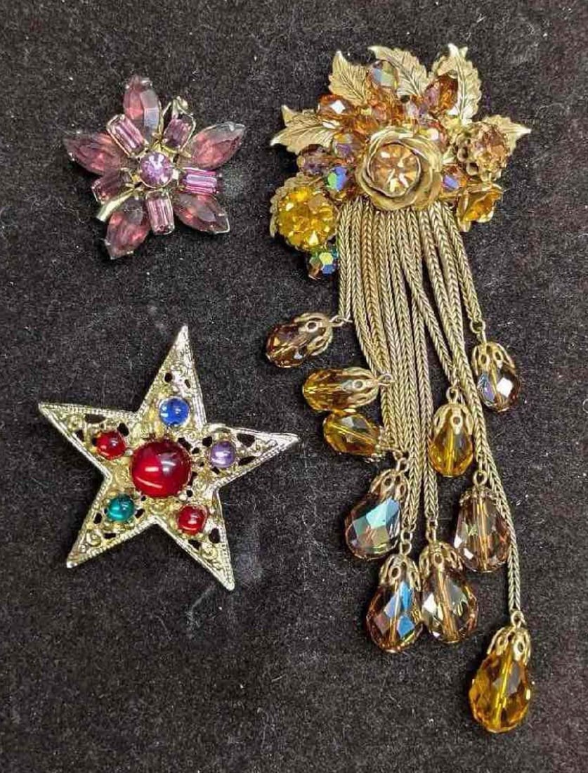 Vintage Unsigned Gold Tone Rhinestone Brooch Pins Lot Of 3 Dangle Rhinestone (1 of 1)