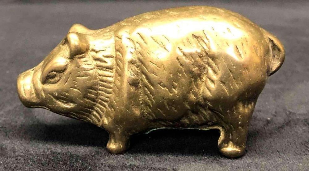 Small Brass Pig (1 of 7)