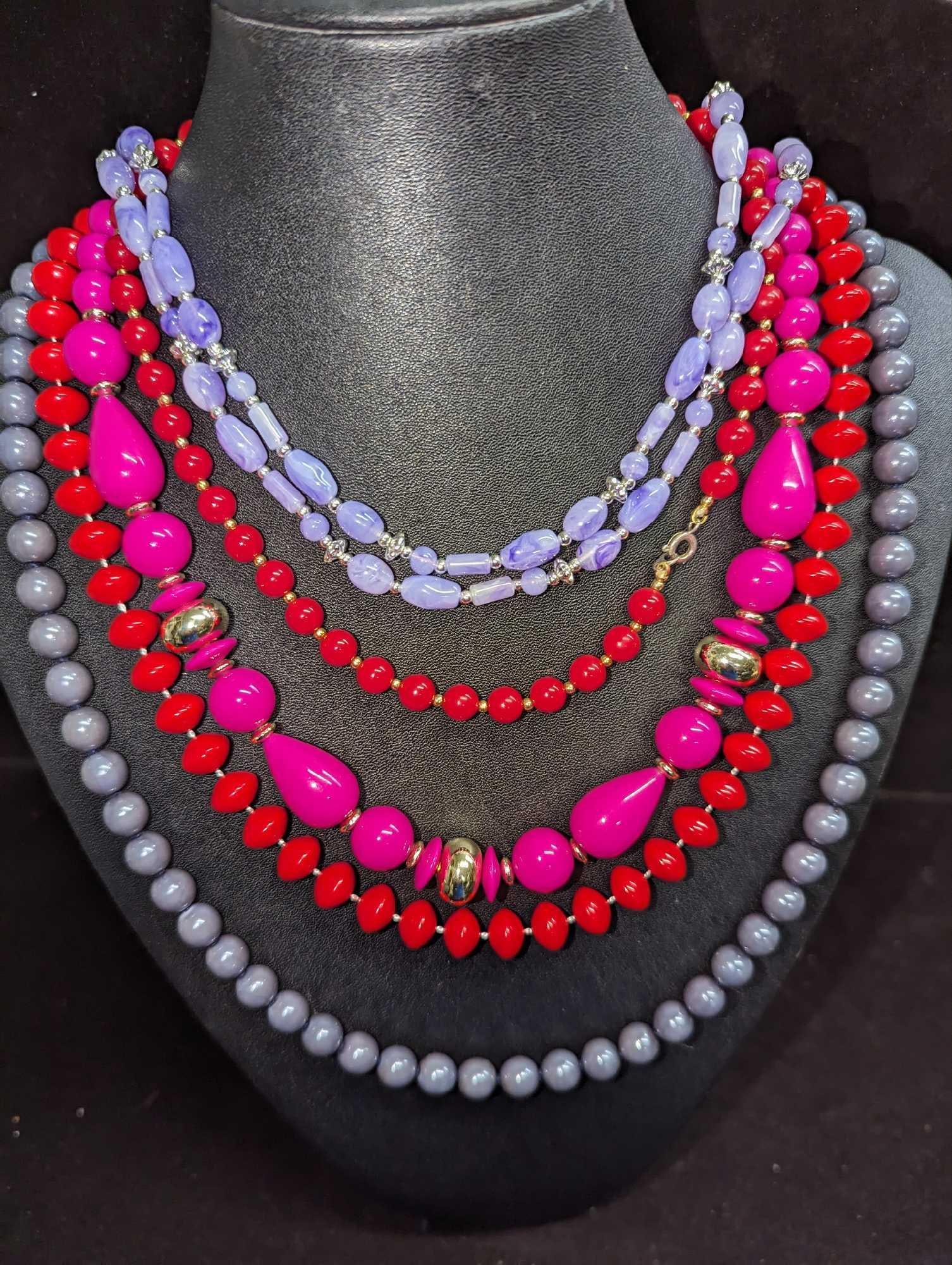 5 Assorted Colorful Necklace & Chokers (1 of 6)