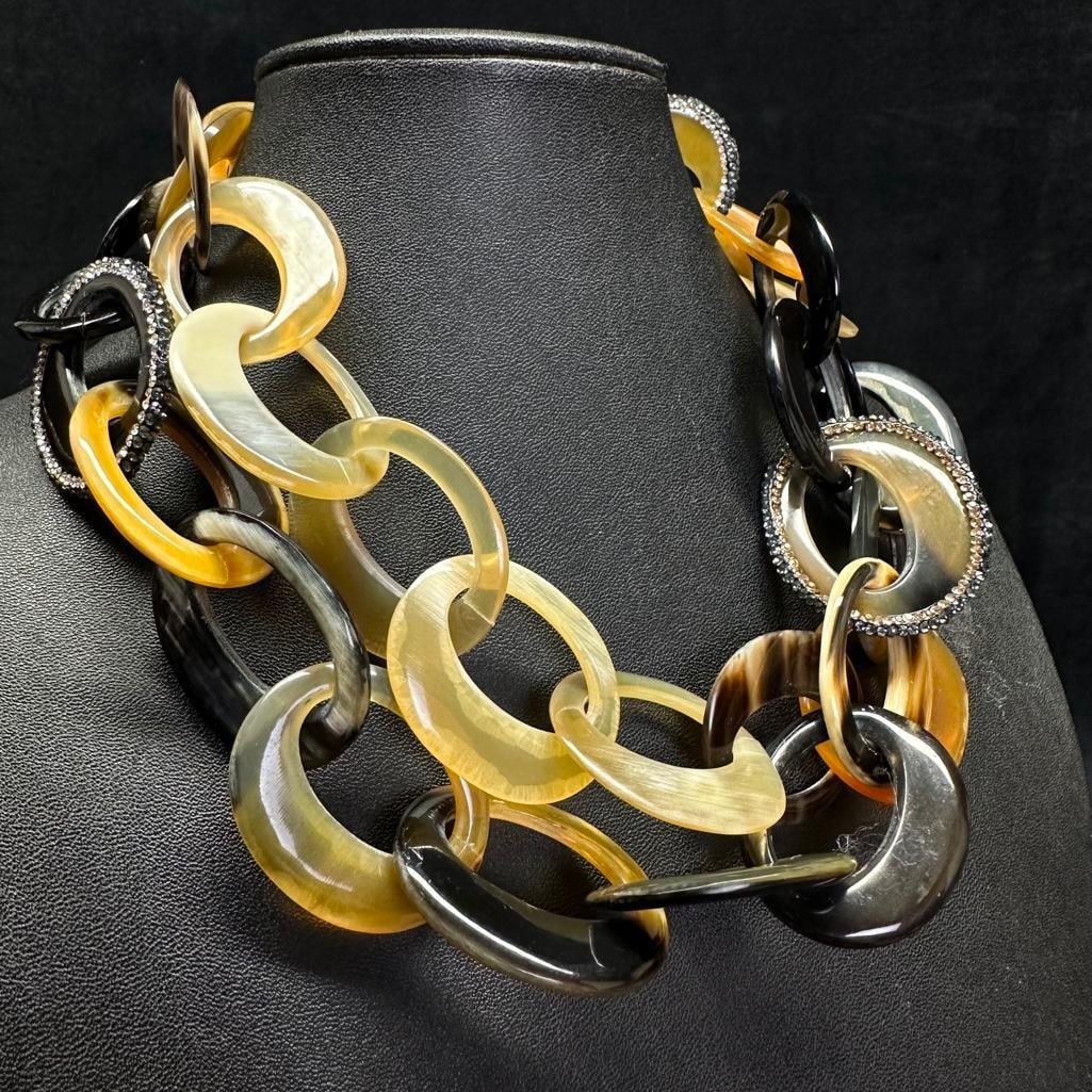 Large Italian Acetate Chain Necklace: This piece of jewelry has been tested and researched prior to listing. Please view all our pictures they are part of our description. DETAILS: Material - Acetate Color - Black, Tan Stones - Rhinestone
