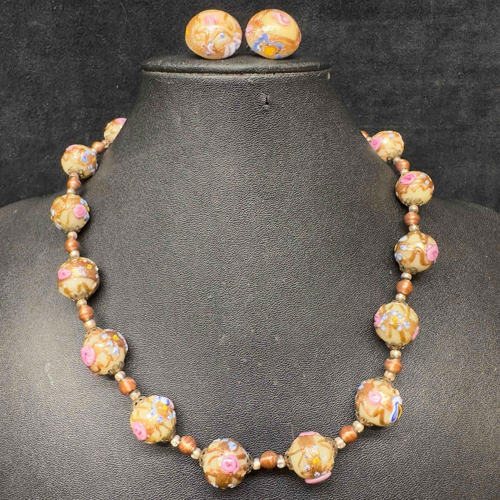 Venetian Murano Art Glass Lamp Work Creme Colored Necklace and Circle Fiorato Earrings Set E7: Venetian Murano Art Glass Lamp Work Creme Colored Necklace and Circle Fiorato Earrings Set E7. Necklace and earrings with creme colored glass beads with beautiful hand painted designs on each. The nec