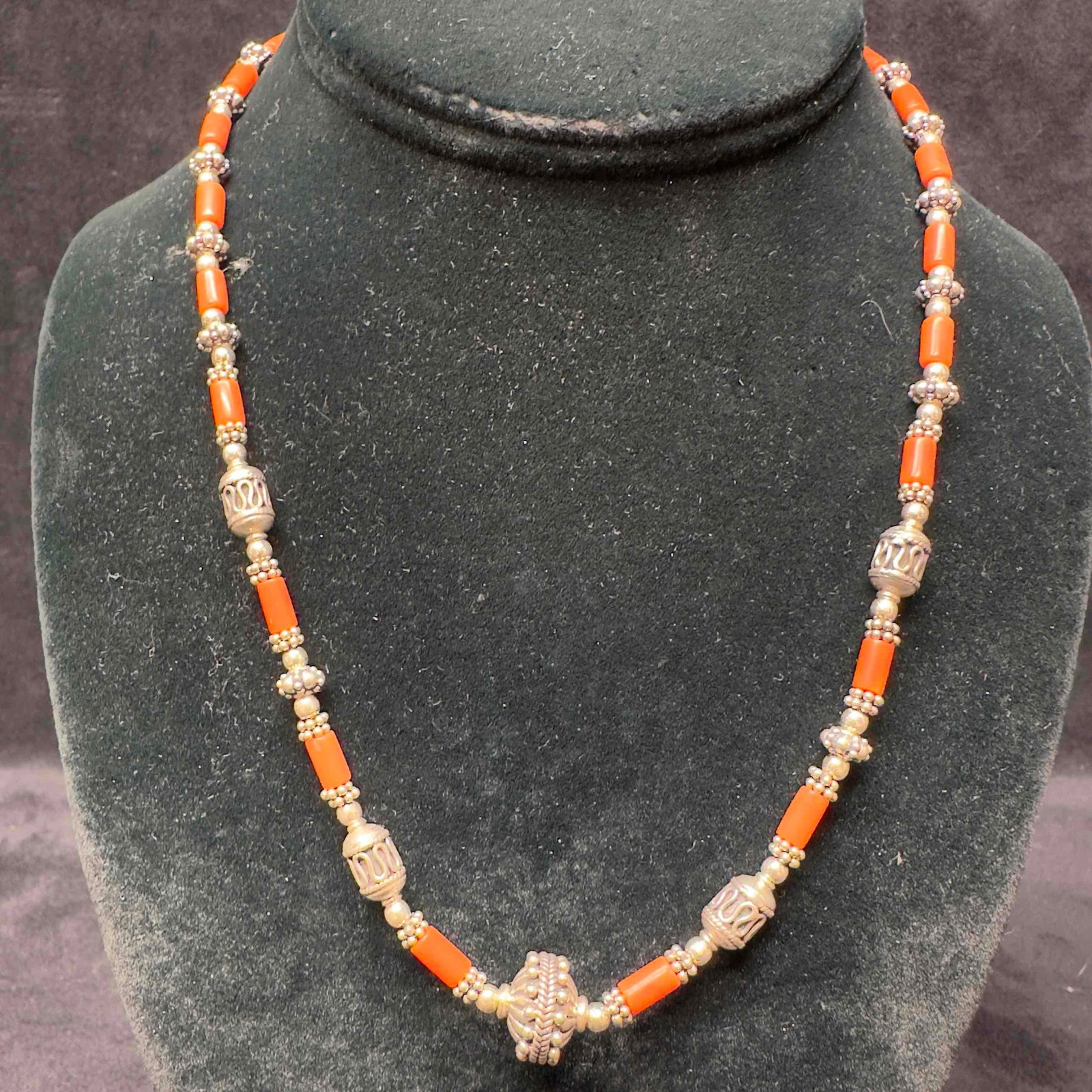 India 925 Sterling Red Orange Stone Cylinder Beaded Necklace: This item is in good pre-owned, previously used/displayed condition with noticeable light wear, and surface scratches. Please reference all photos for full details. This piece of jewelry has been test