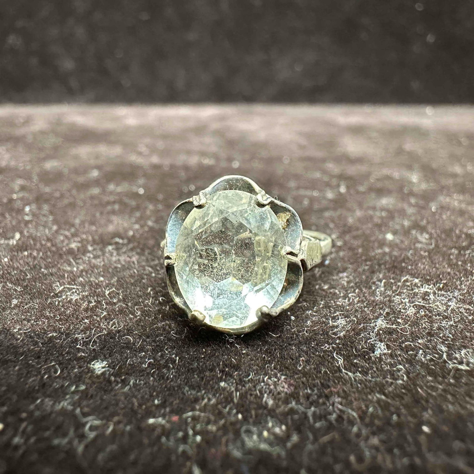 Sarah Coventry Oval White Quartz Sterling Silver Adjustable Ring: This item is in good pre-owned, previously used/displayed condition with noticeable light wear, and surface scratches. Please reference all photos for full details. This piece of jewelry has been test