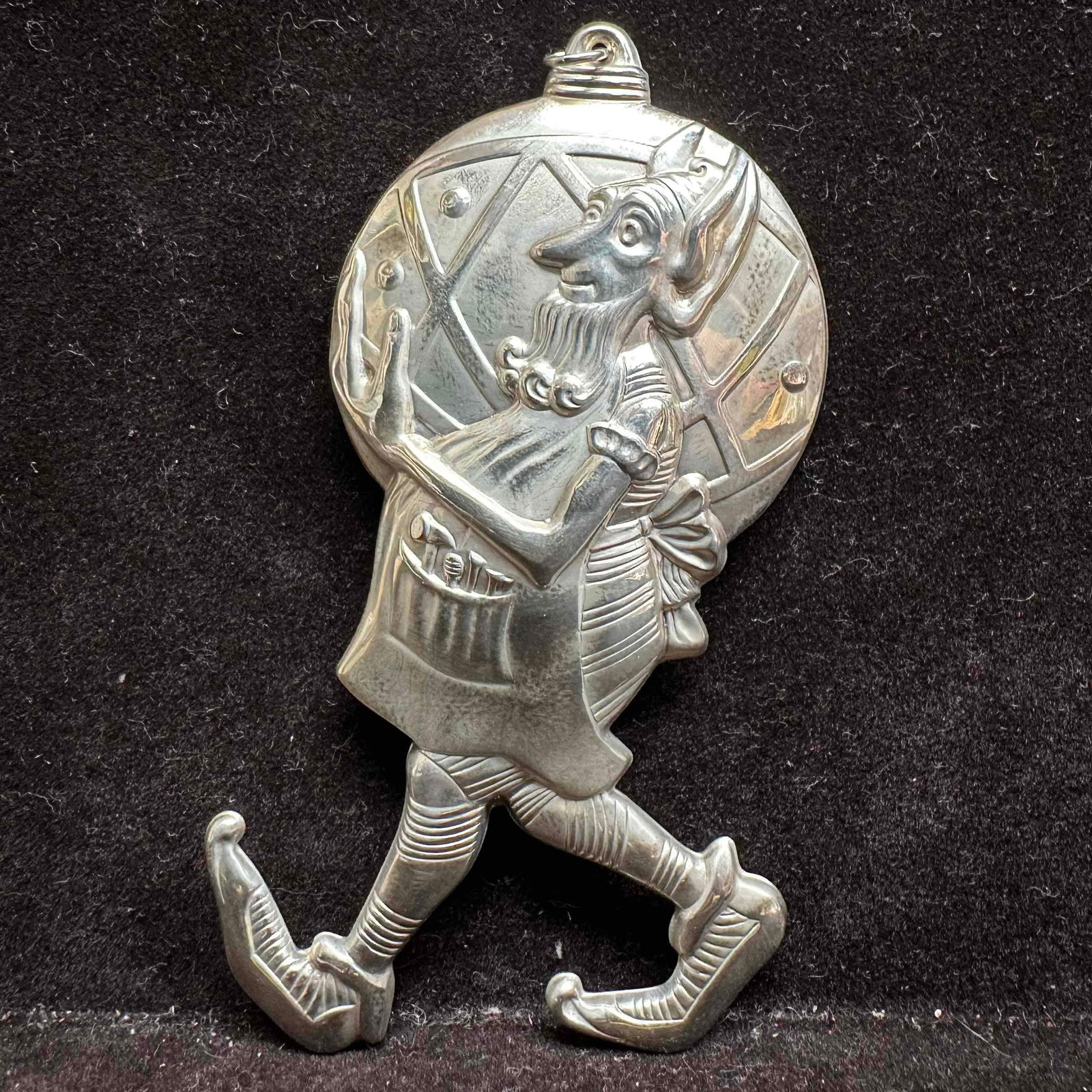 Santa's Helper Elf Gorham Sterling Silver Christmas Ornament I47: This item is in good pre-owned, previously used/displayed condition with noticeable light wear, and surface scratches. Please reference all photos for full details. This piece of jewelry has been test