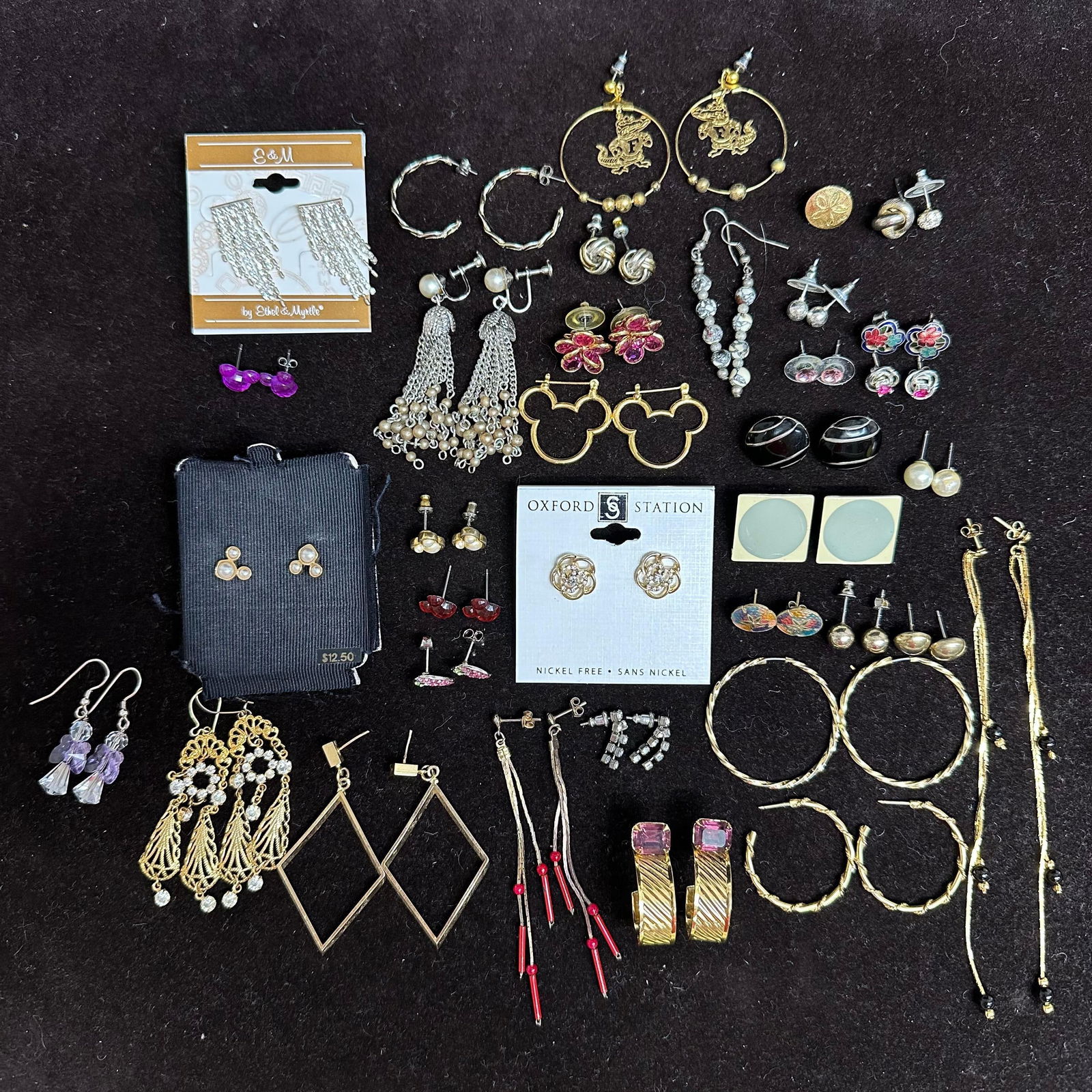 Lot of Vintage and Modern Mixed Earrings Costume Jewelry Assortment 30 Plus Pairs (1 of 9)