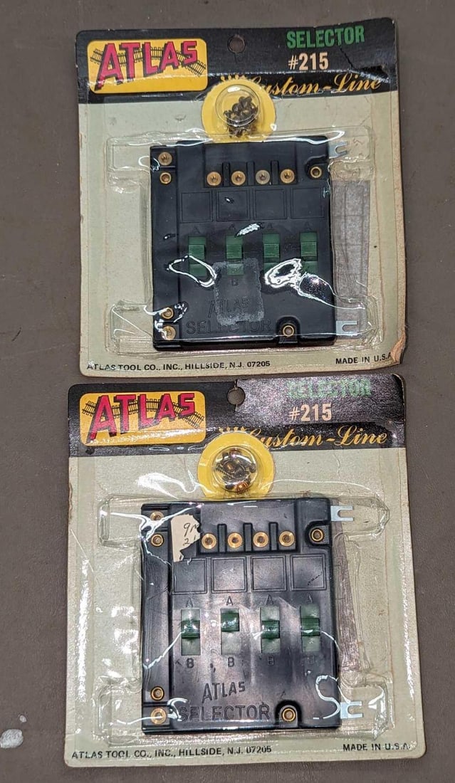 2 Sealed Atlas 215 Train Selector (1 of 4)