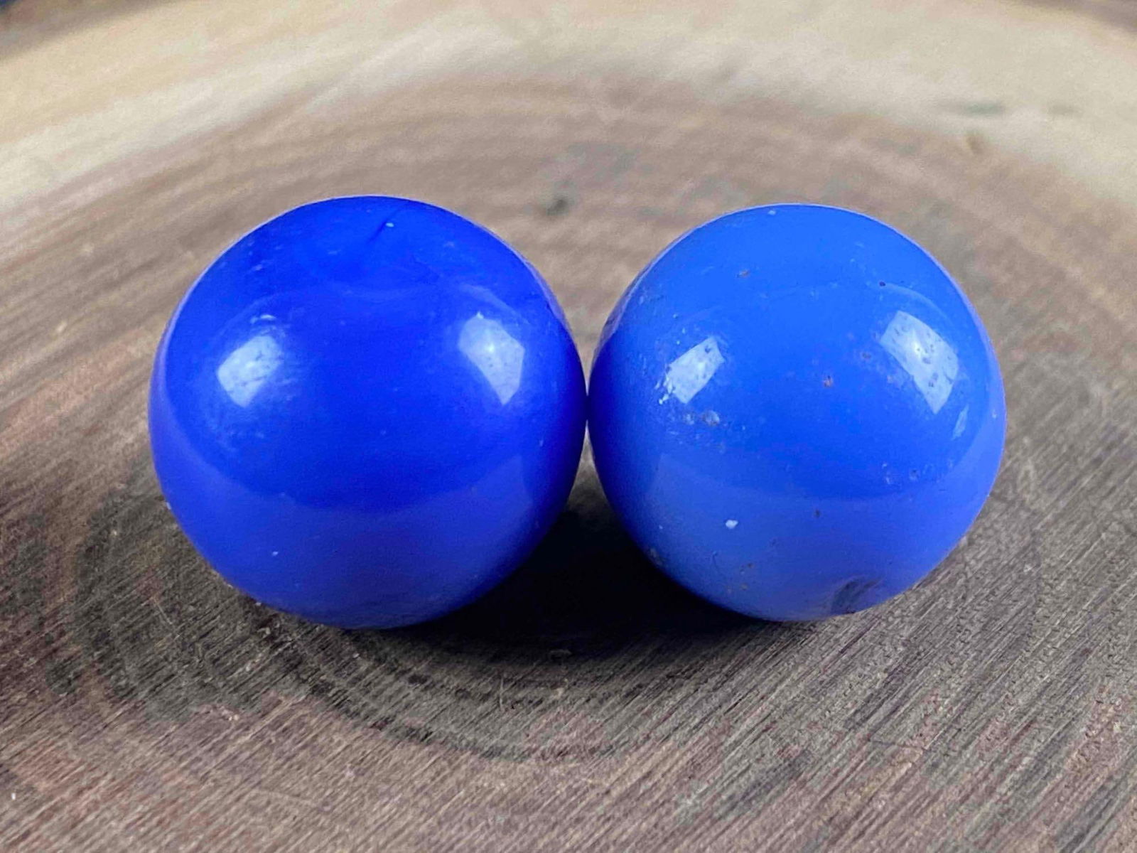2 Rare Christensen Agate Pastels Marbles: These Antique - Vintage Marbles have been researched to the best of our knowledge . We are not experts or graders in this area please view all our pictures they are part of our description . Feel free