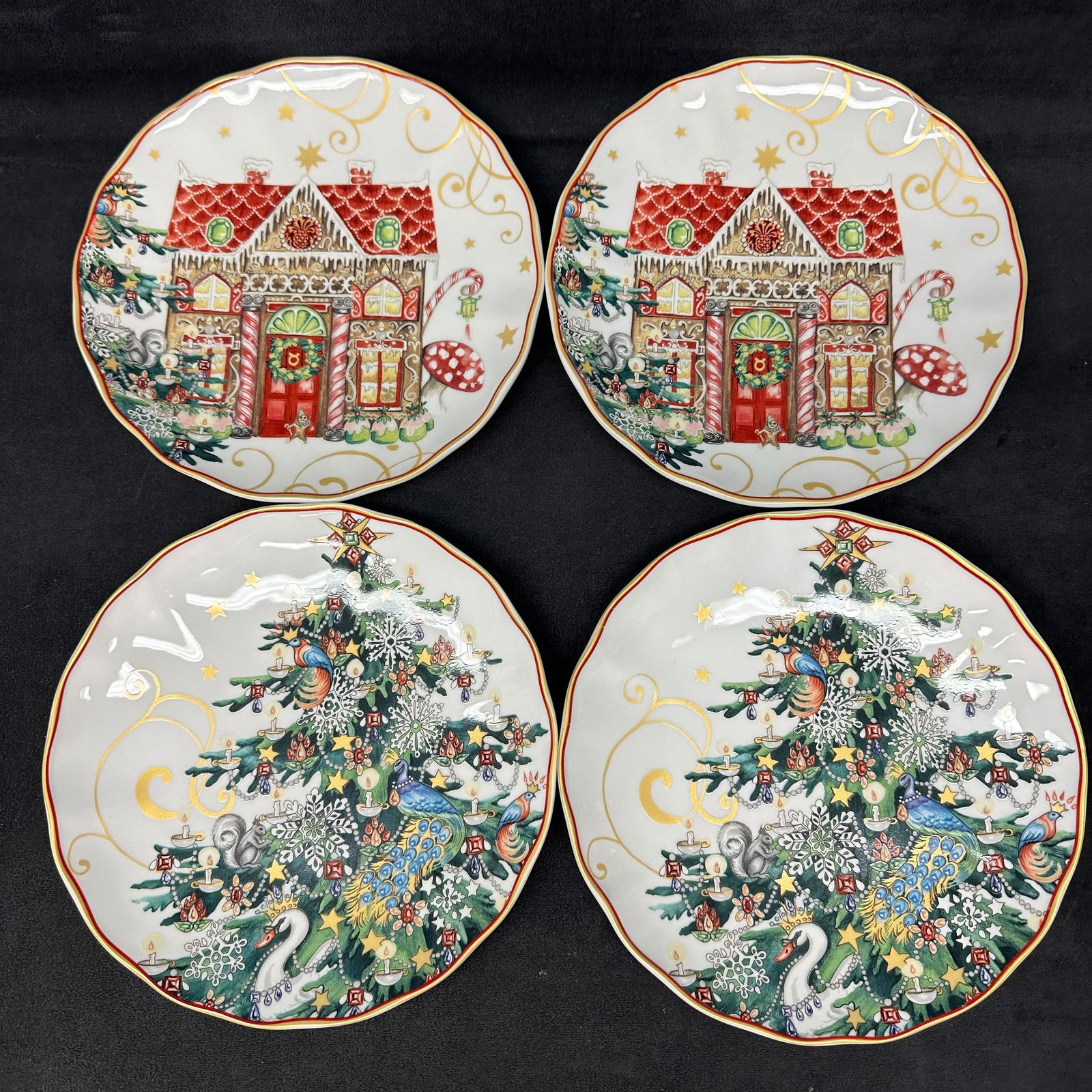 Set of Four Williams Sonoma Christmas Salad Plates Gingerbread House and Christmas Tree Design (1 of 7)