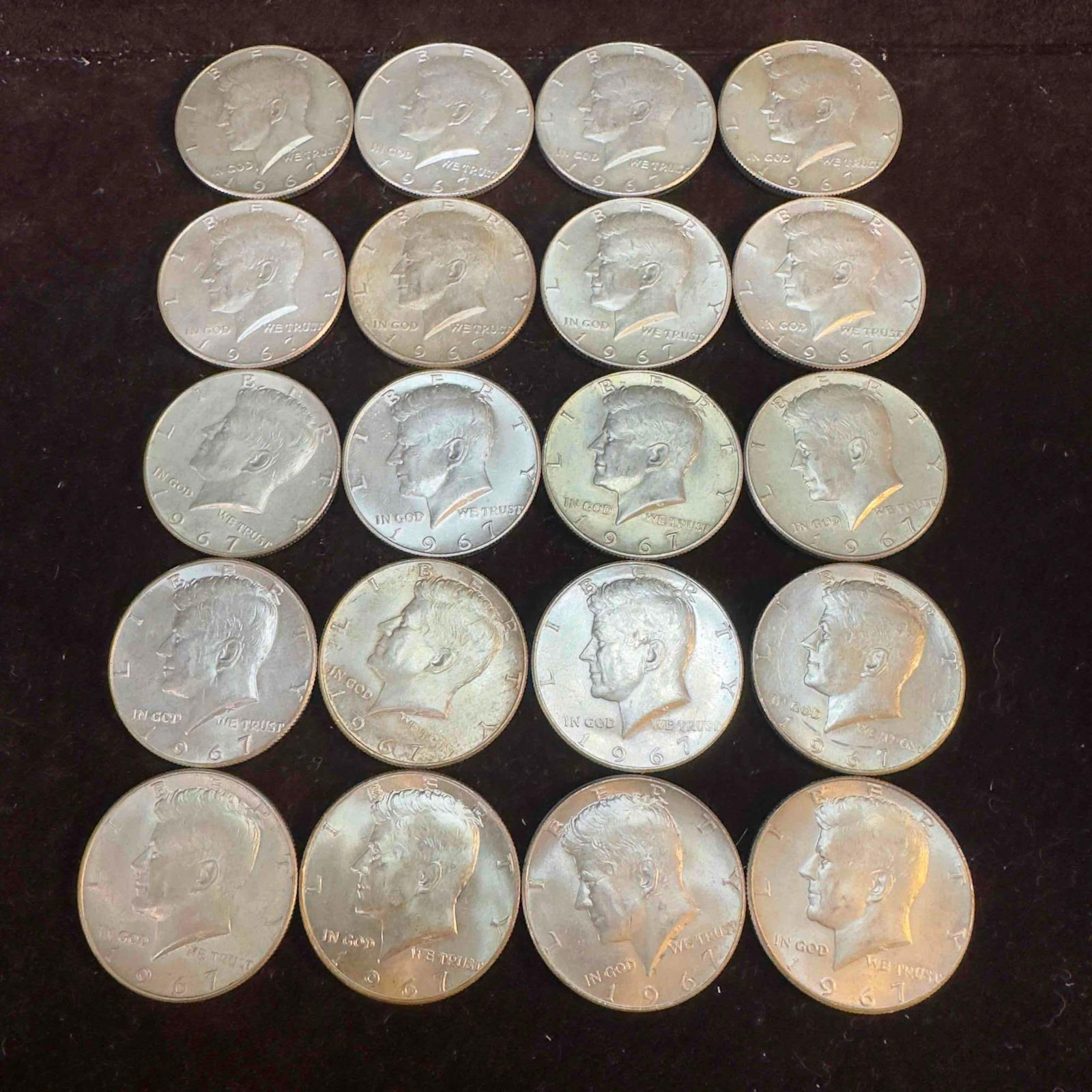 Twenty 20 Kennedy Half Dollars 1967 P 10 Ten Dollar Roll (1 of 5)