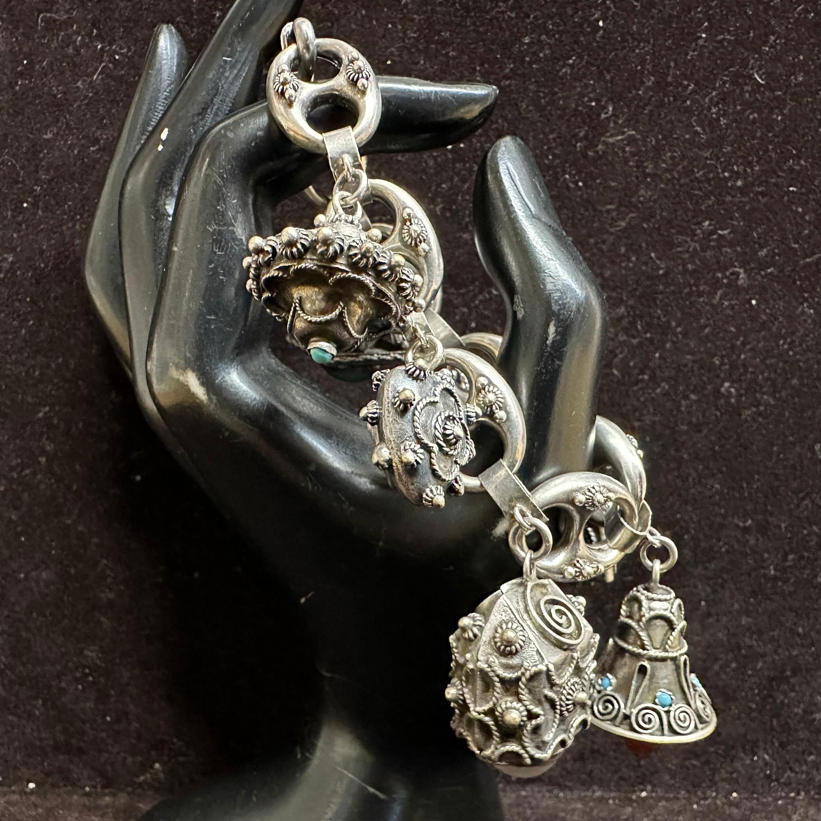 925 Silver Charm Bracelet with Ornate Charms with Gemstones L74: This item is in good pre-owned, previously used/displayed condition with noticeable light wear and surface scratches. Please reference all photos for full details. This piece of jewelry has been teste