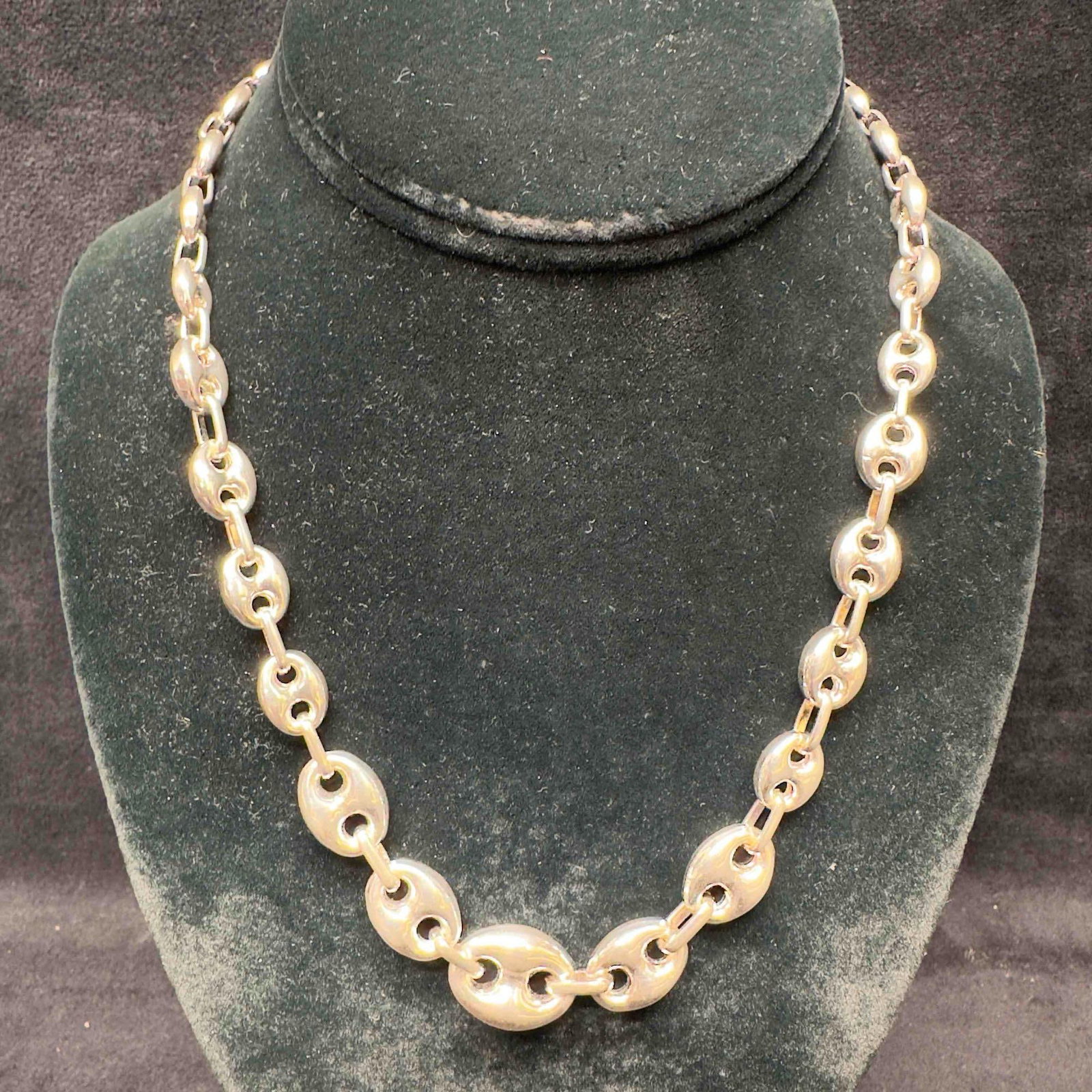 Italy 925 Mariner Chain Puff Gucci Style Chunky Sterling Necklace: This item is in good pre-owned, previously used/displayed condition with noticeable light wear, and surface scratches. Please reference all photos for full details. This piece of jewelry has been test