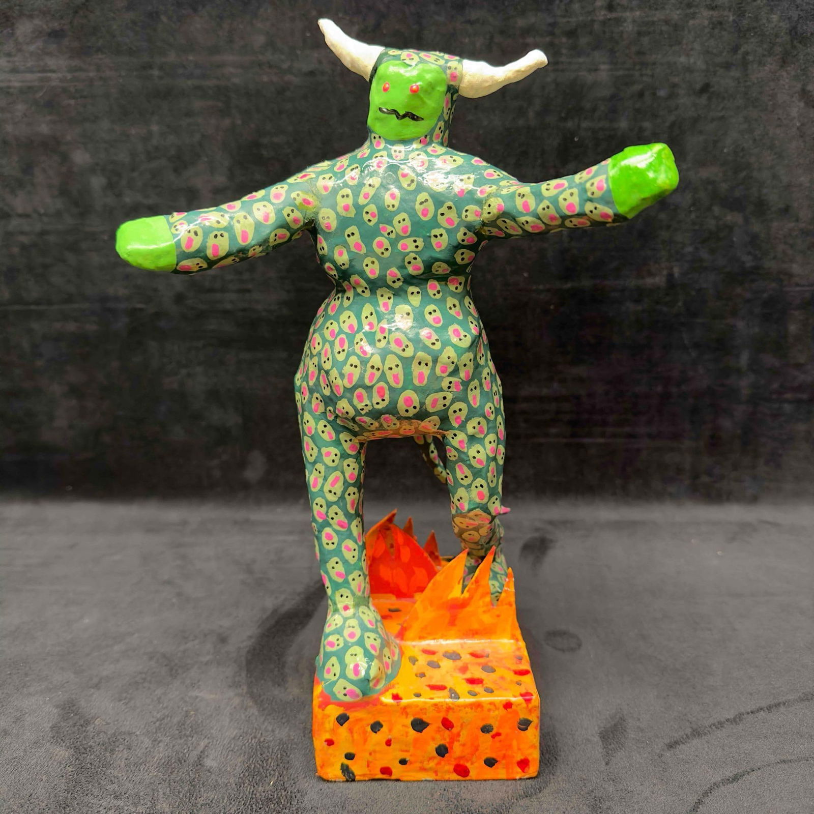 Jas Johns Folk Art Sorrowful Souls Paper Papier Mache Sculpture October 1994: Jas Johns Folk Art Sorrowful Souls Paper Papier Mache Sculpture October 1994. Written on the bottom of this sculpture is " He wear a suit of sorrowful souls" Jas Johns 1233 October 30, 1994. A