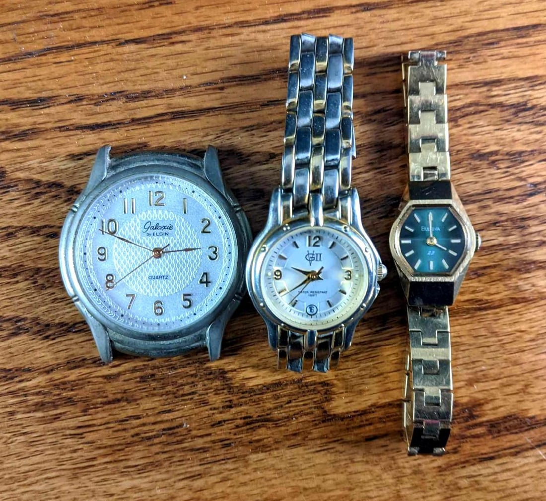 Lot of Three Watches/Watch Faces: Lot of Three Watches/Watch Faces This lot has three watches/ watch faces. These watches should work with new batteries but they have not been tested. These all have stainless steel backings and are in