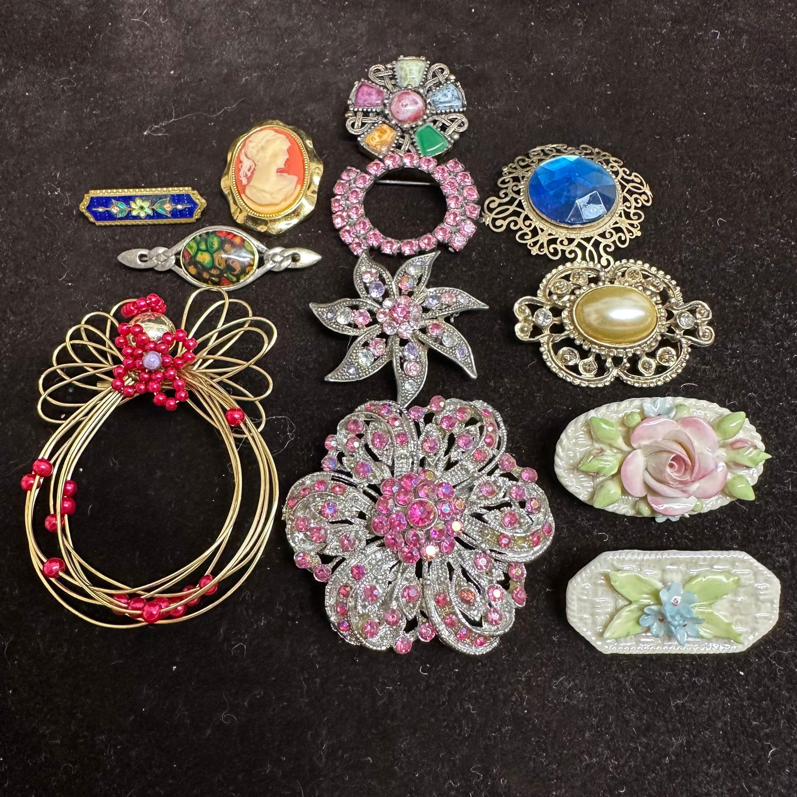 Costume Brooch Lot Rhinestone Cameo Enamel Porcelain Floral Pins (1 of 7)