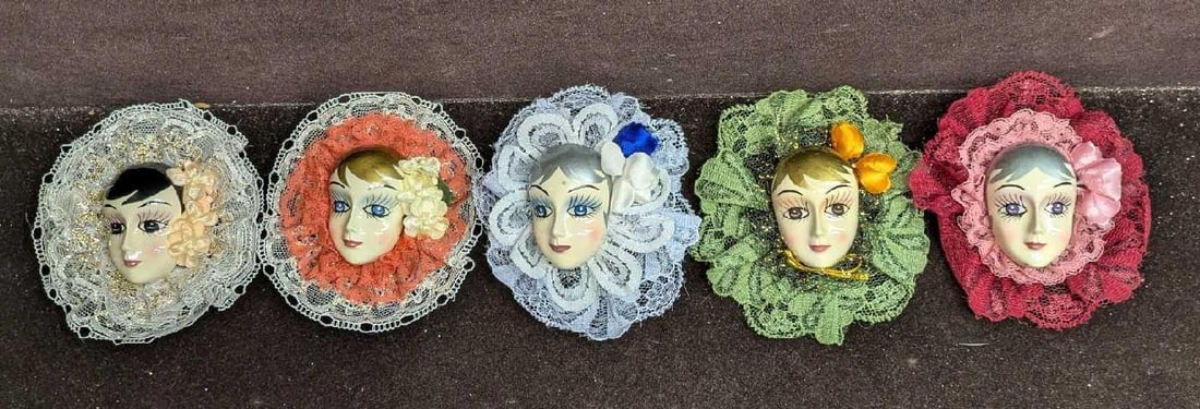 5 Harlequin And Lace Brooch Pins (1 of 7)