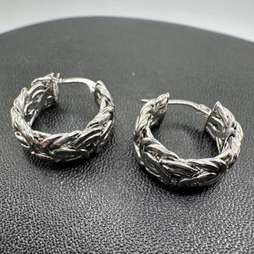 14k White Gold Byzantine Link Hoop Earrings: This piece of jewelry has been tested and researched prior to listing. Please view all our pictures they are part of our description. DETAILS: Metal - 14k White Gold Color - White/Silver Stones - none