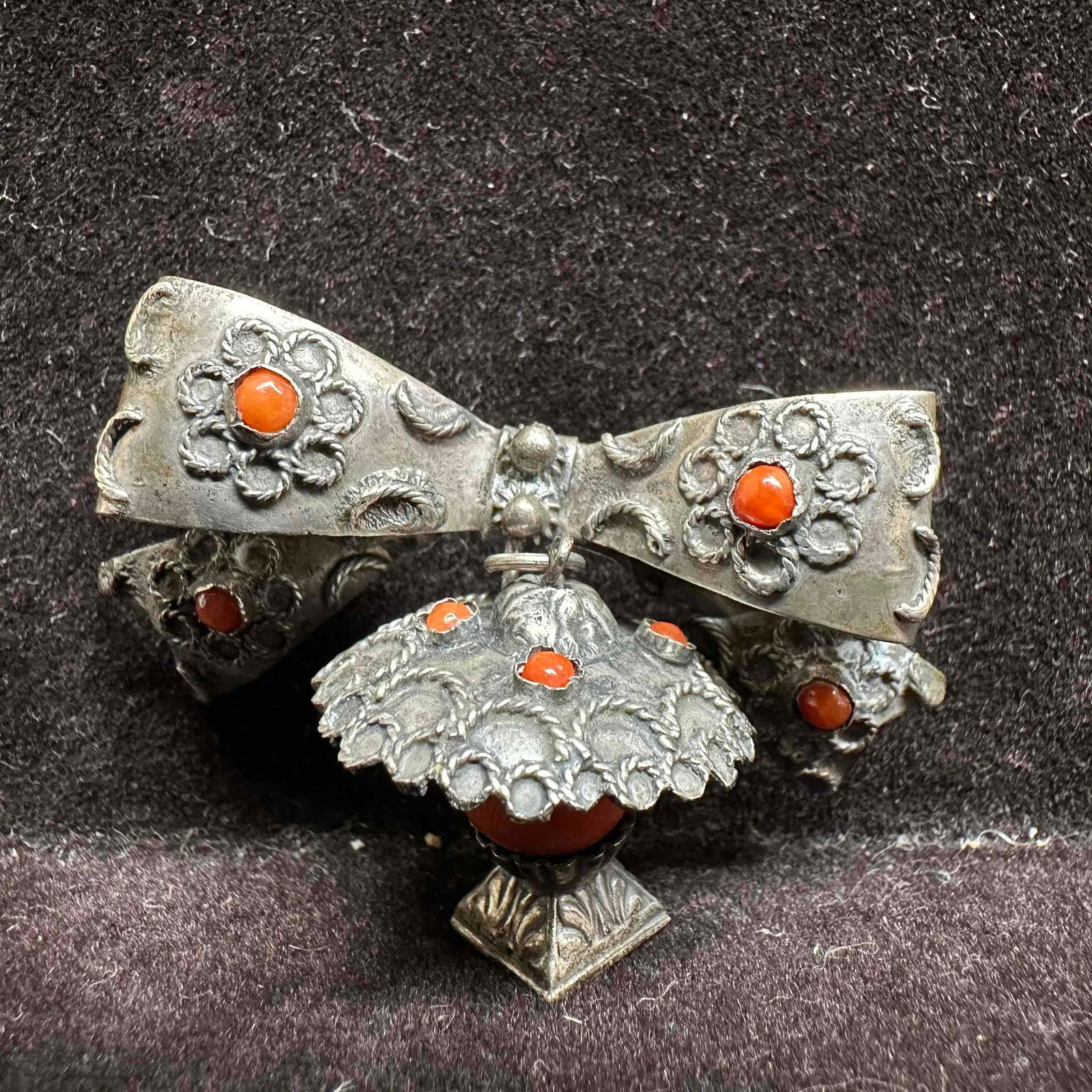Coral 800 Silver Filigree Bow Design Brooch Pin (1 of 6)