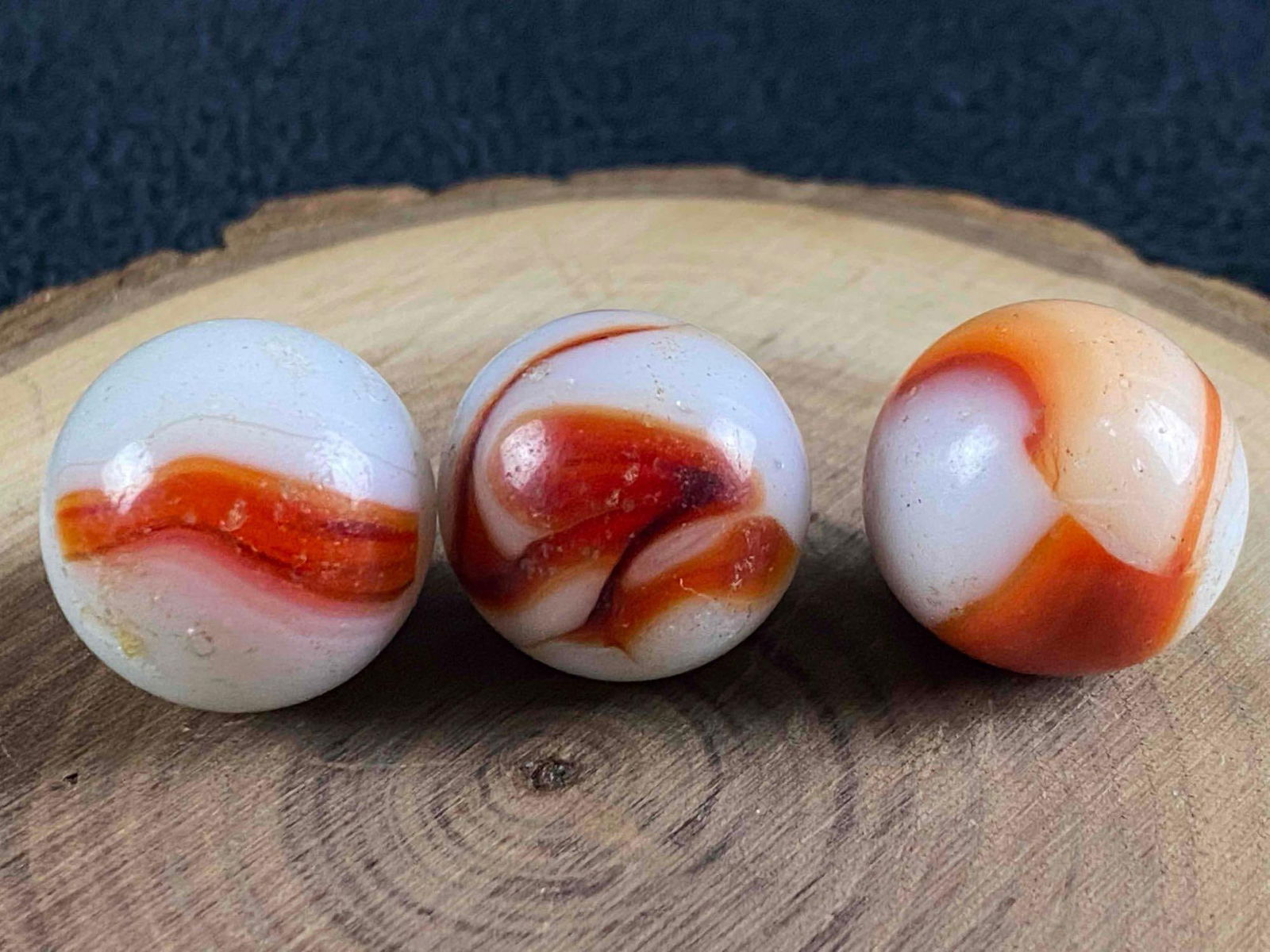 Vintage Ravens Wood Marbles: These Antique - Vintage Marbles have been researched to the best of our knowledge . We are not experts or graders in this area please view all our pictures they are part of our description . Feel free