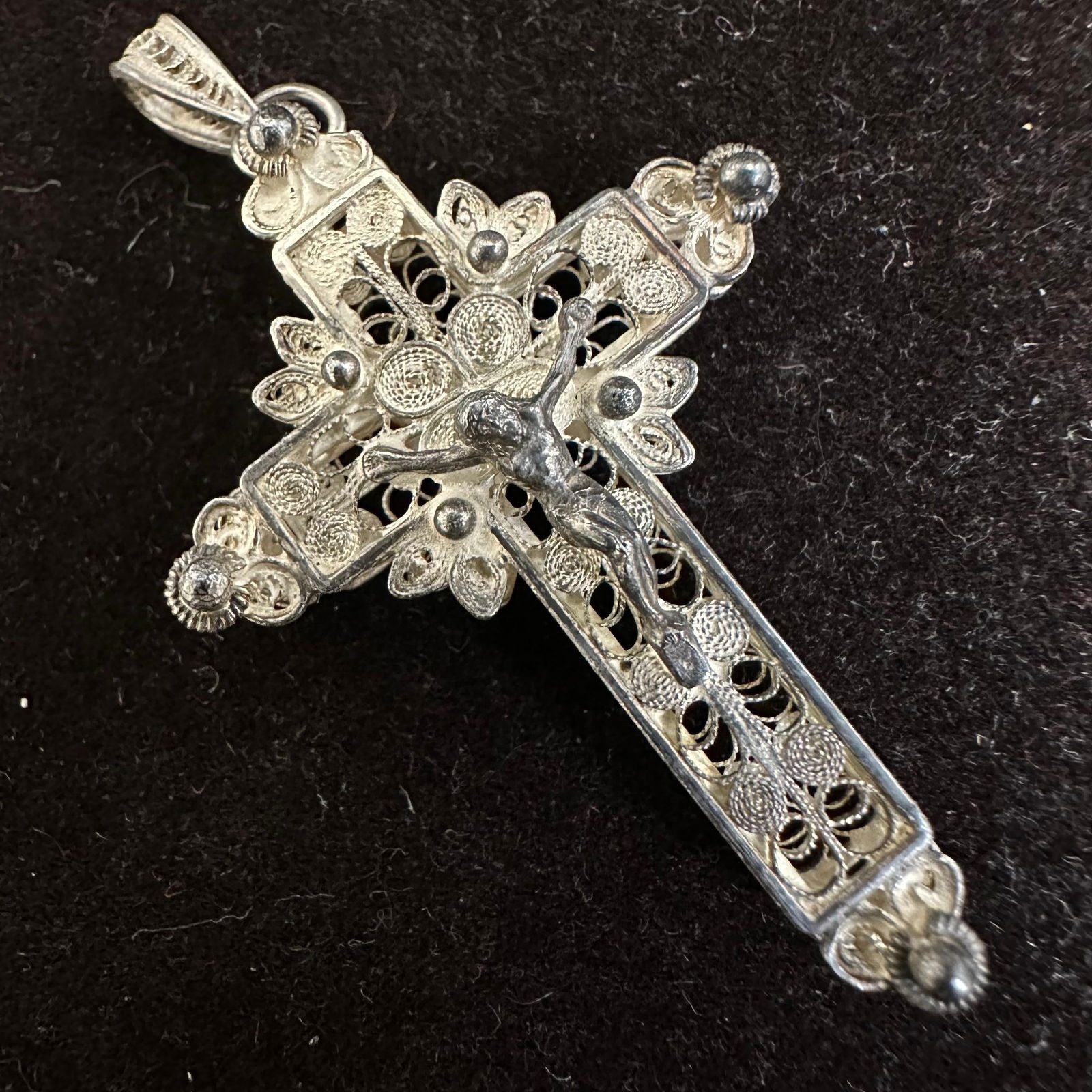 Unmarked Silver Work Ornate Jesus Christ Figure Cross Crucifix Pendant: This item is in good pre-owned, previously used/displayed condition with noticeable light wear and surface scratches. Please reference all photos for full details. This piece of jewelry has been teste