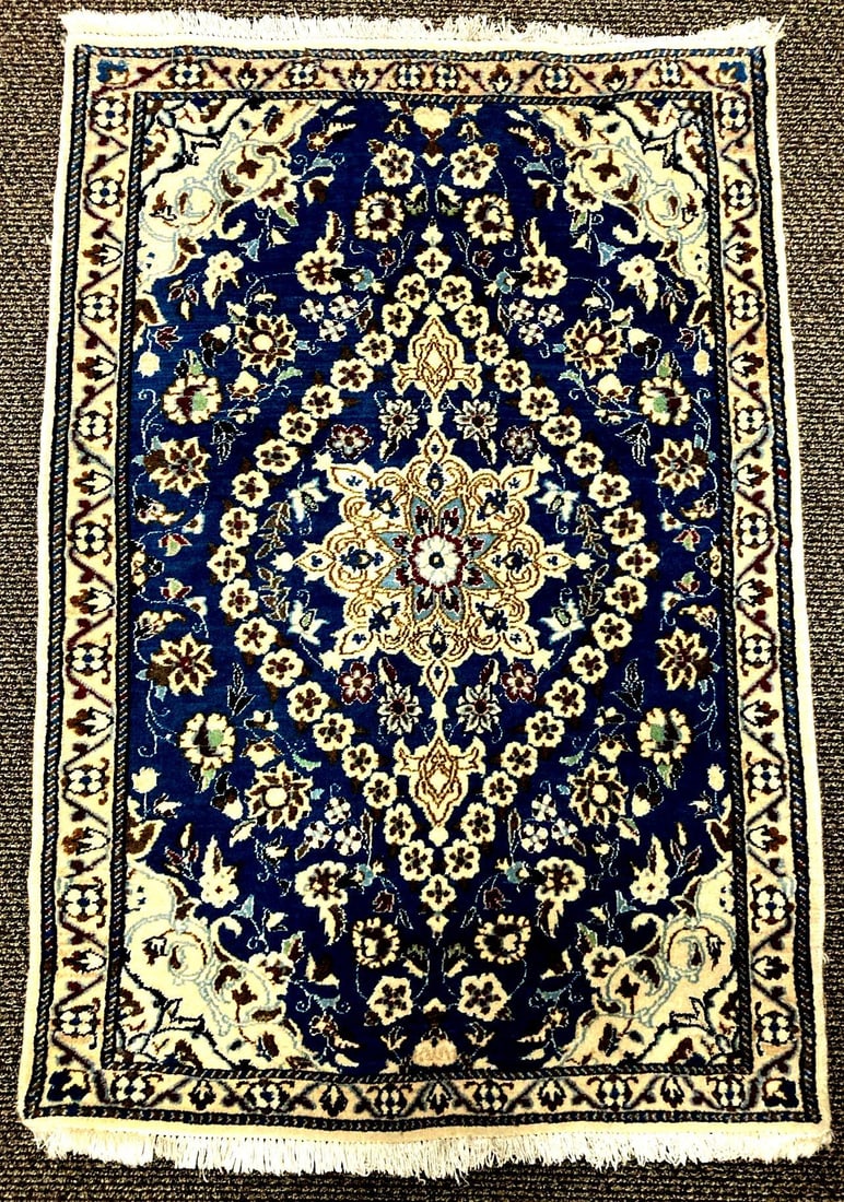 Persian Rug Intricate Patterns Made in Iran: This lot includes: (1) Persian Rug Made in Iran Condition is used and see photographs for additional details. The rug is Persian design, with intricate work along the surfa