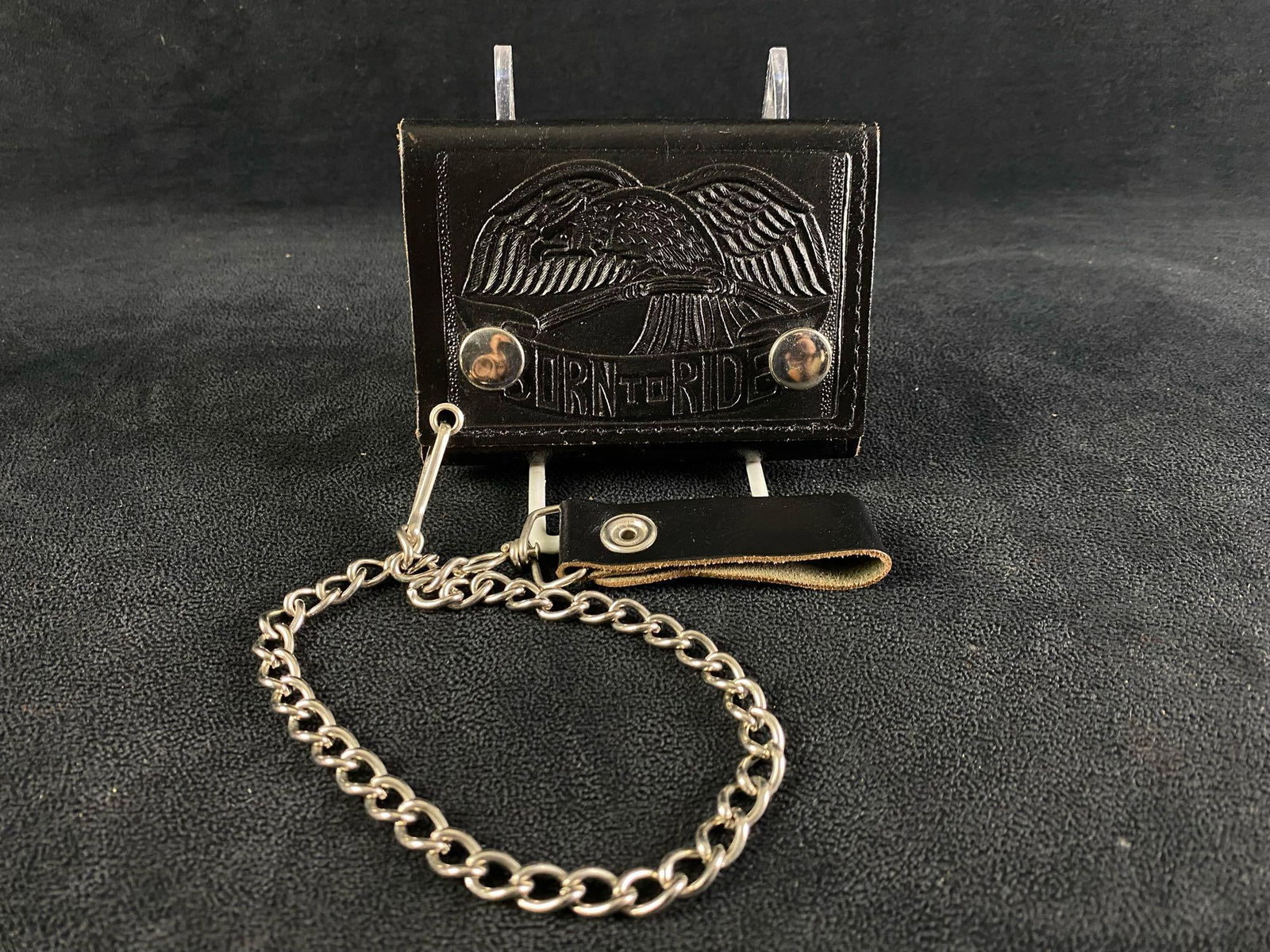 Vintage " Born To Ride " Biker Chain Leather Wallet: Vintage " Born To Ride " Biker Chain Leather Wallet. This made In the USA tooled black leather wallet is in excellent new old stock condition.