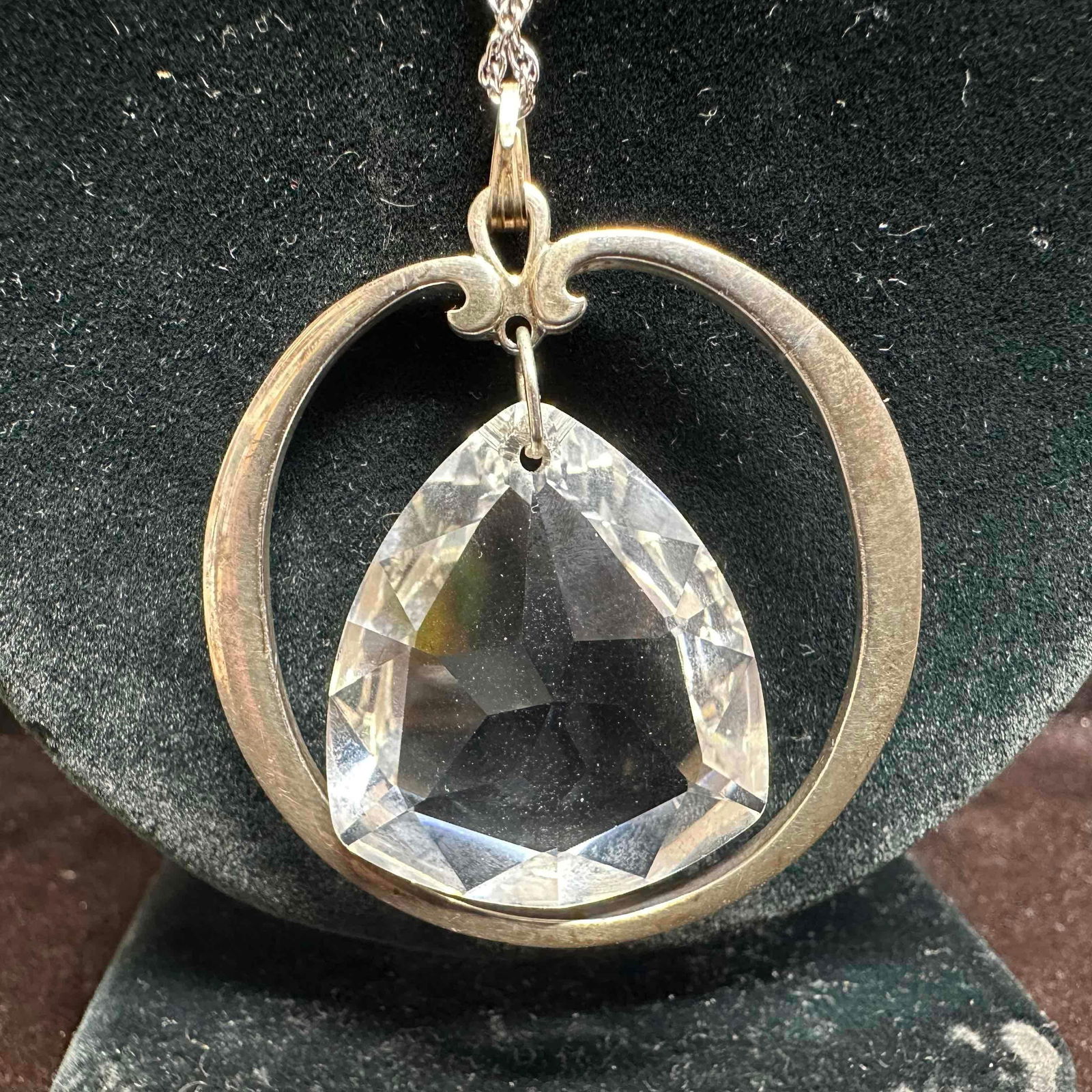 Glass Dangle Round Pendant Gorham Sterling Silver Necklace H5: This item is in good pre-owned, previously used/displayed condition with noticeable light wear, and surface scratches. Please reference all photos for full details. This piece of jewelry has been test