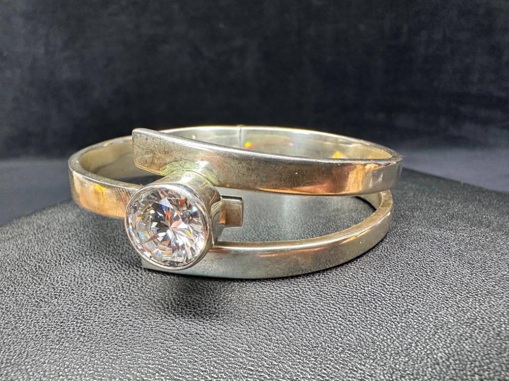 Sterling CZ Hinged Bangle (1 of 4)