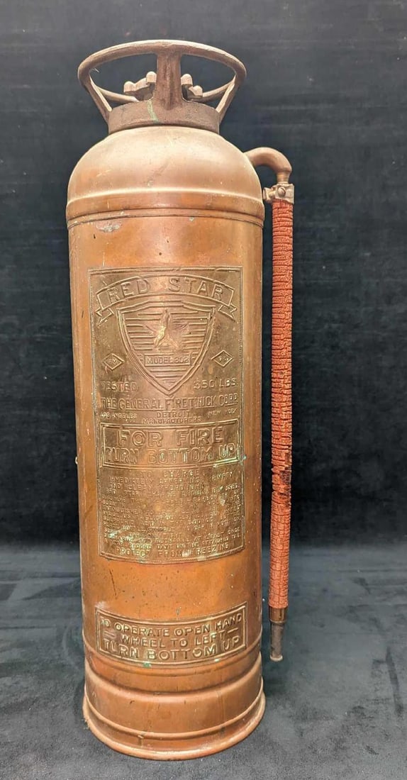 Vintage Copper And Brass Red Star Fire Extinguisher (1 of 8)