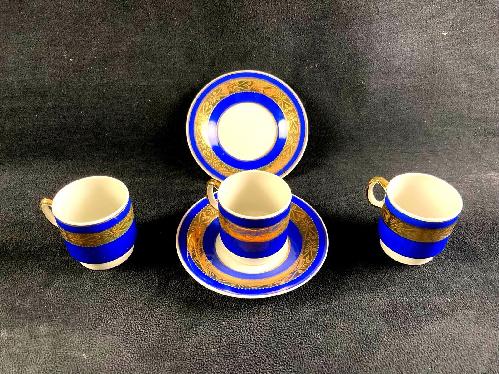 Set of Japanese China Teacups and Plates (1 of 4)