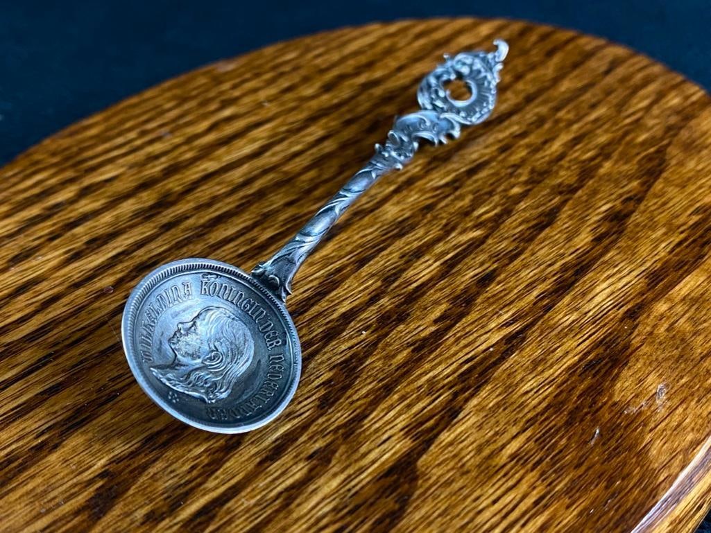 Dutch Queen Wilhelmina Silver Spoon Pin: Dutch Queen Wilhelmina Silver Spoon Pin This piece of authentic fine jewelry as been tested and researched prior to listing . Please view all our pictures they are part of our description. DETAILS: