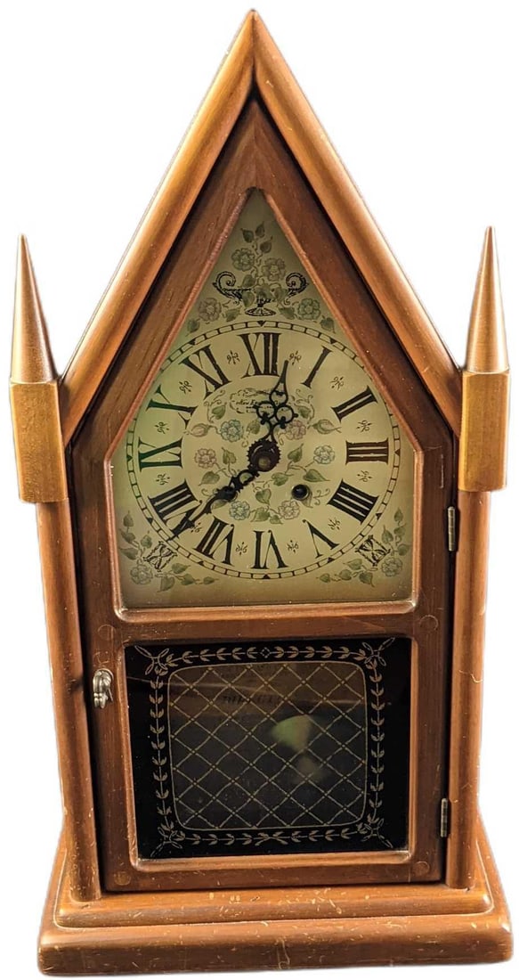Vintage New England Clock Company Steeple Clock (1 of 9)