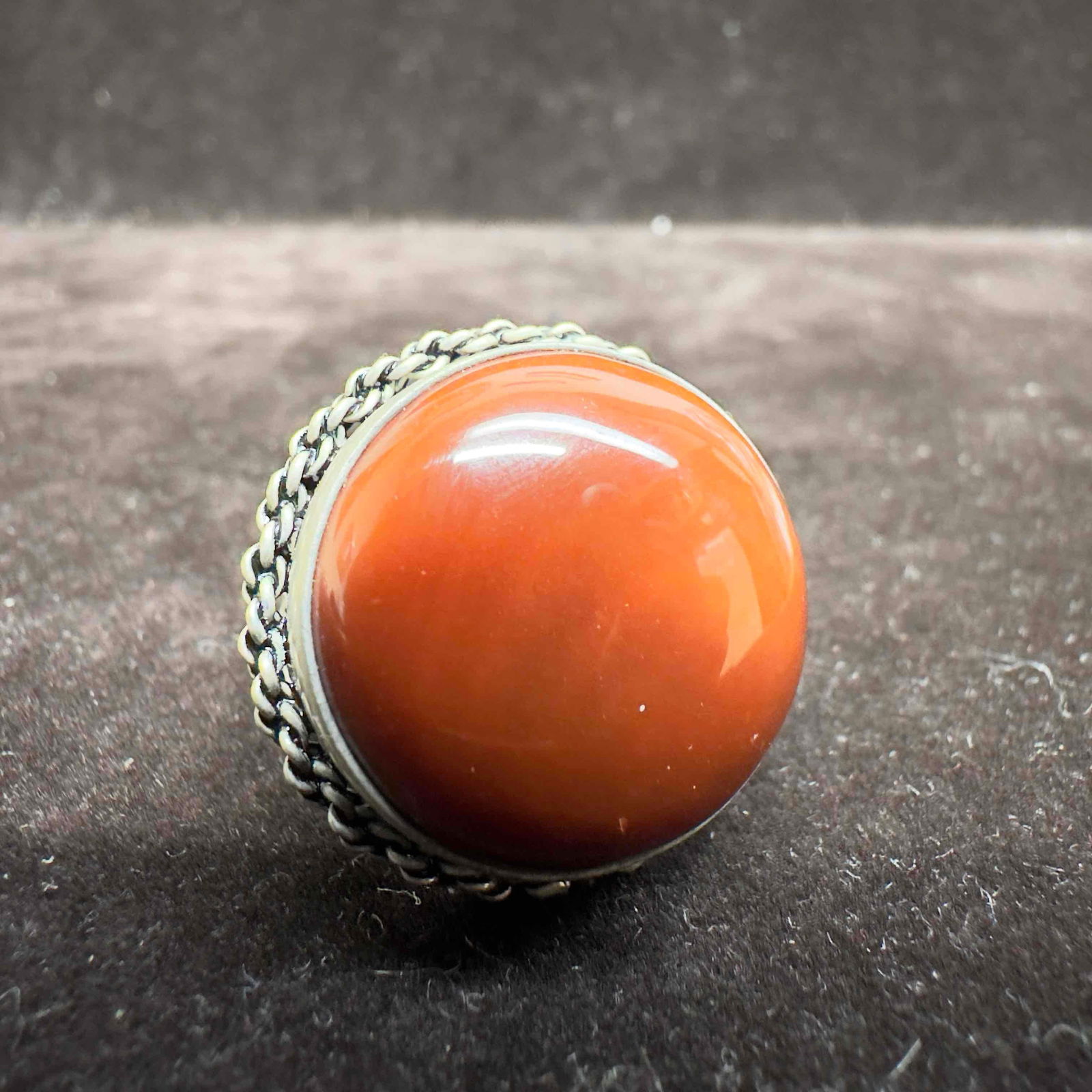 Red Agate DGS Turkey Sterling Ornate Filigree Band Fine Ring: This item is in good pre-owned, previously used/displayed condition with noticeable light wear, and surface scratches. Please reference all photos for full details. This piece of jewelry has been test