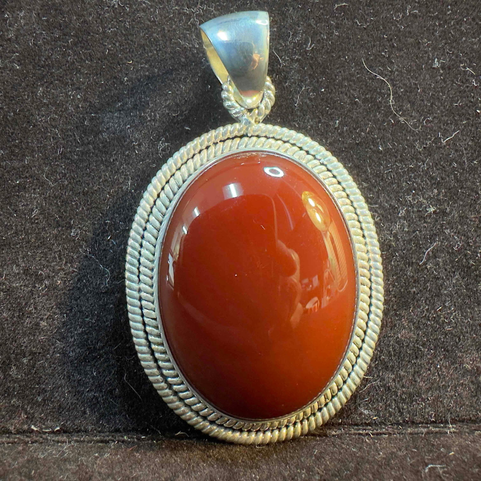 BA Suarti Sterling Red Stone Carnelian Pendant Necklace: This item is in good pre-owned, previously used/displayed condition with noticeable light wear, and surface scratches. Please reference all photos for full details. This piece of jewelry has been test