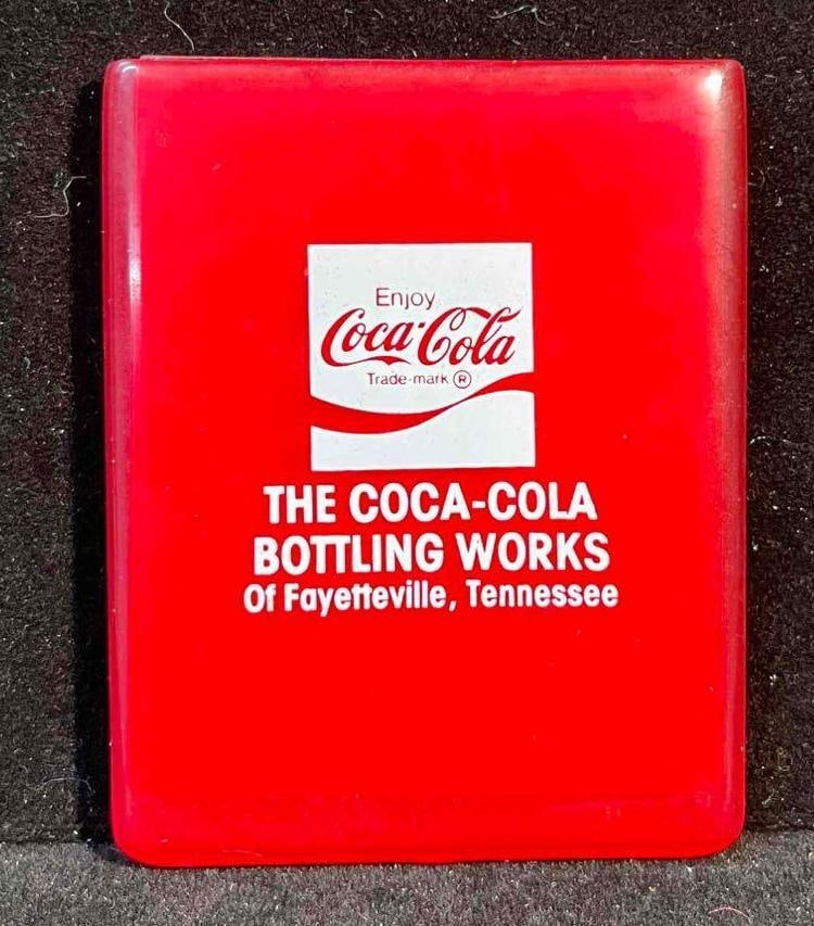 Pocket Mirror In Coca-Cola Bottling Works Case (F18) (1 of 7)