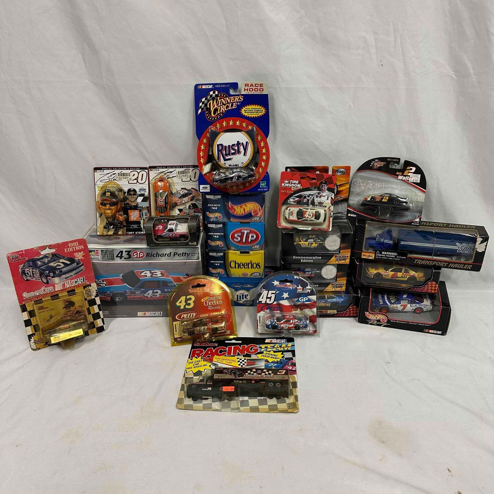 NASCAR Collectors Set Die Cast Cars Toys Collectibles Collectible Lot of Twenty 20: NASCAR Collectors Set Die Cast Cars Toys Collectibles Collectible Lot of Twenty 20. Various collection of NASCAR collectibles featuring 14 1:64 die cast cars, 3 1:43 scale die cast cars, one model car