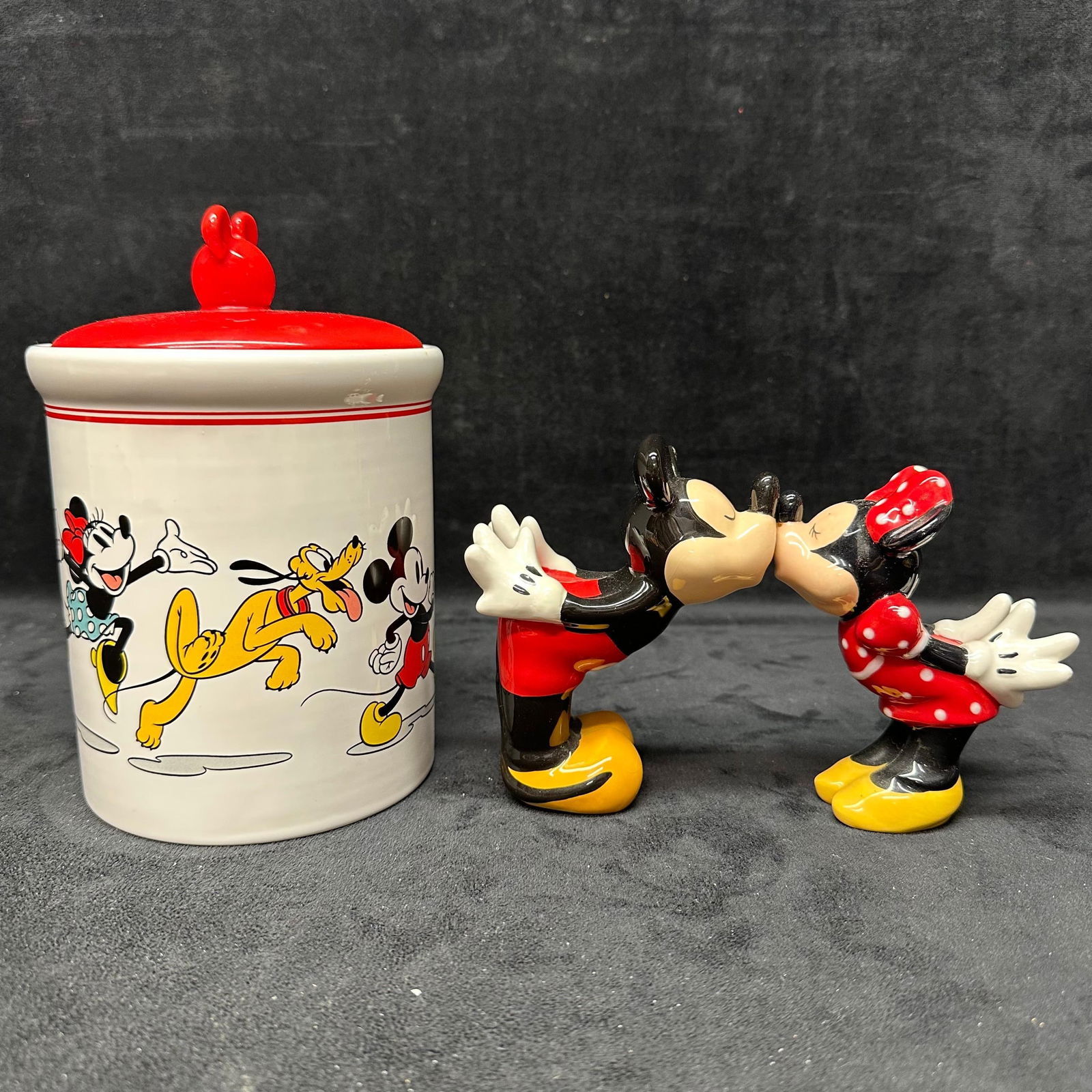 Disney Ceramic Cookie Jar and Kissing Mickey and Minnie Salt and Pepper Shakers (1 of 5)