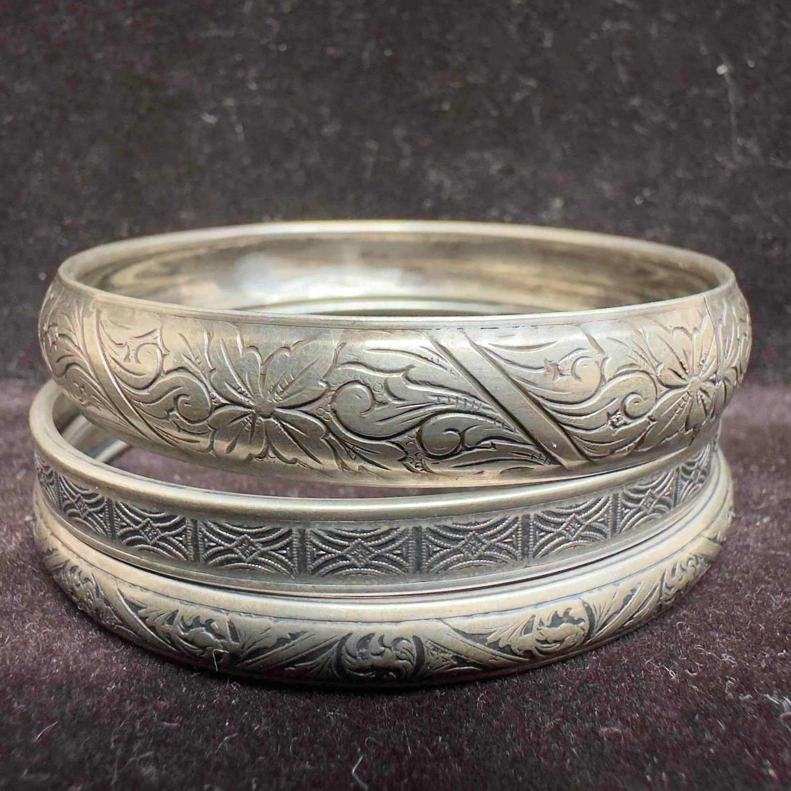 Beau Sterling Silver Bangle Bracelet Set Engraved Floral Geometric Lines Design (1 of 9)