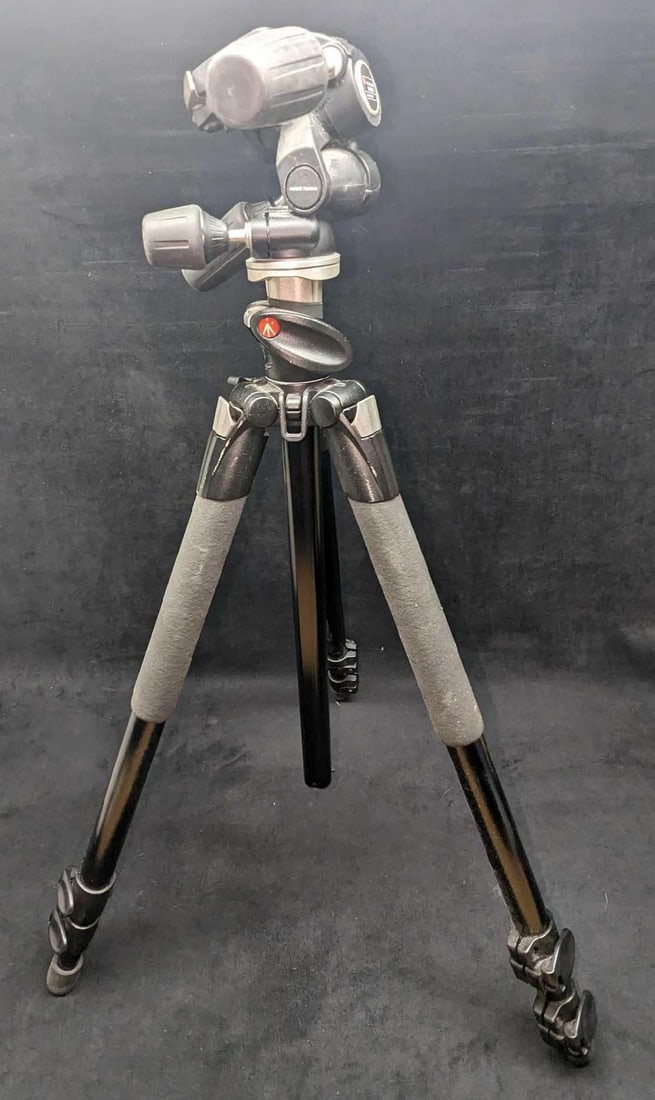 Manfrotto 055XPROB Black Aluminum Tripod & Pan Tilt Head (1 of 7)