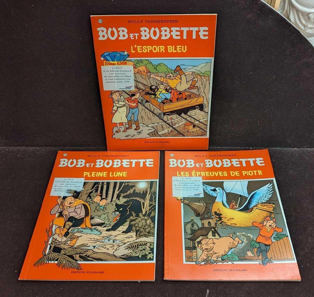 3 Bob et Bobette French Willy Vandersteen Comic Books: 3 Bob et Bobette French Willy Vandersteen Comic Books. This lot of French comics consist of: (1) L'Espoir Bleu. Editions Standaard. #250. 1996. (1) Les Epreuves De Piotr. Editions Standaard. #253