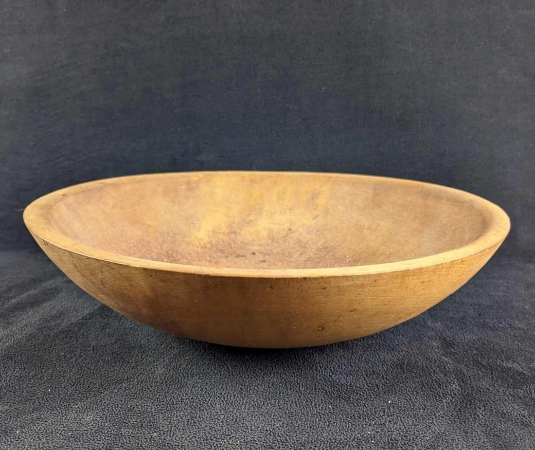 Wood Craved Bowl (1 of 6)