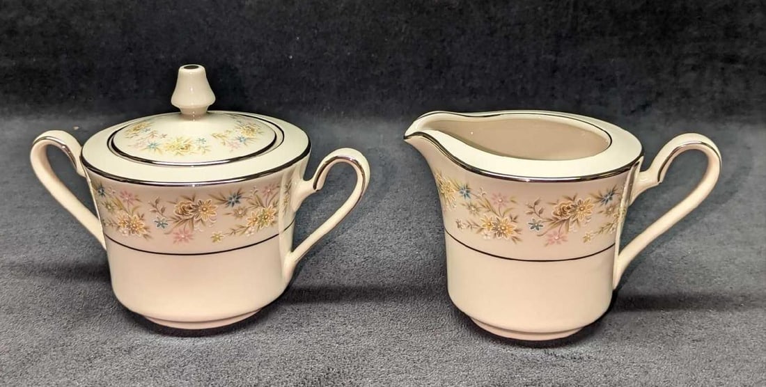 Retired Noritake Blossom Time Creamer & Sugar Bowl (1 of 9)