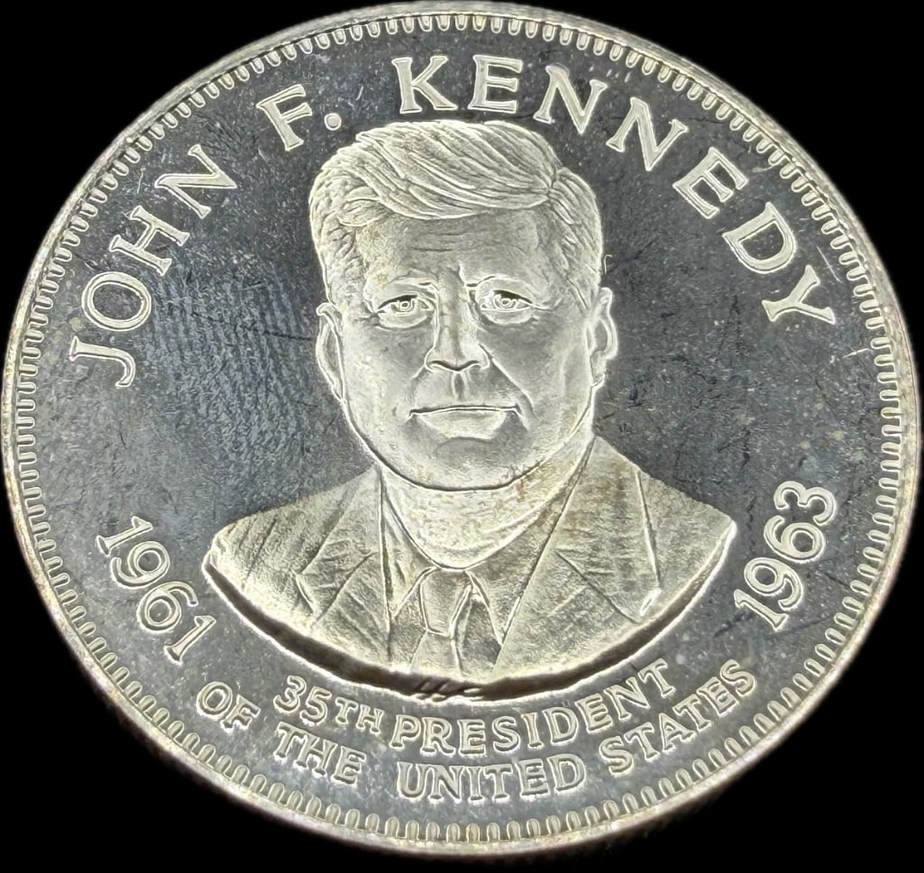 John F Kennedy Sterling Silver Presidential Coin: These coins have been tested and researched to the best of our ability prior to listing. Please view photos, as they are a part of the condition. DETAILS: Metal - .925 Sterling Silver Tested - Yes Si