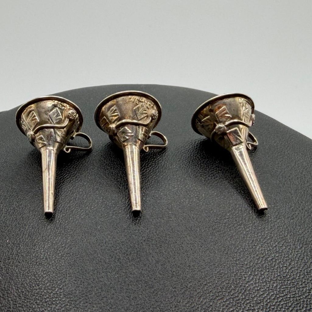 Lot of 3 Mini Sterling Silver Funnels (1 of 2)