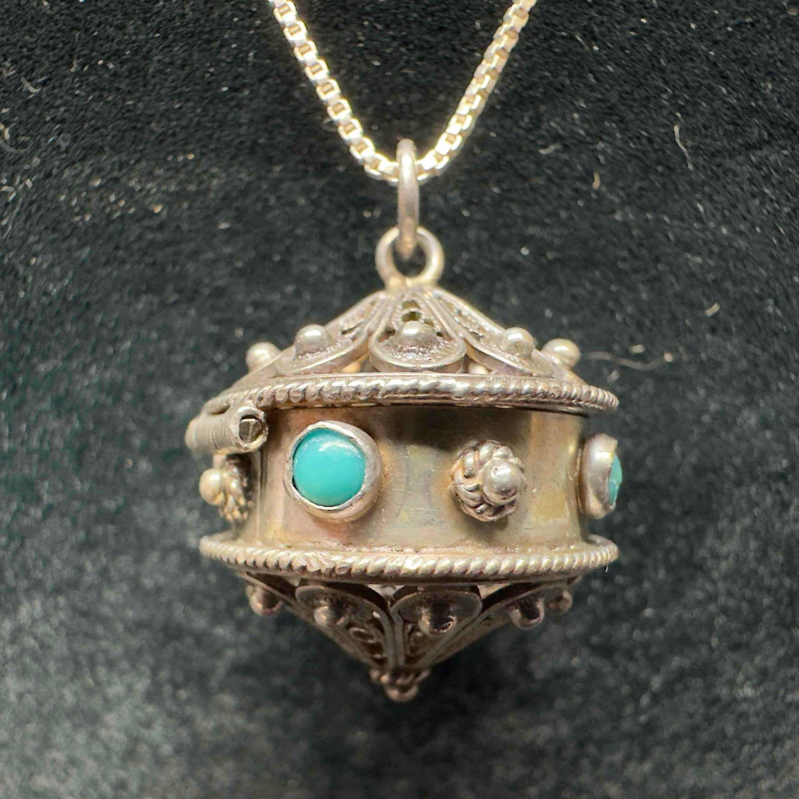 Etruscan Revival Style Sterling Silver Filigree Green and Blue Turquoise Trinket Box Pendant: This item is in good pre-owned, previously used/displayed condition with noticeable light wear, and surface scratches. Please reference all photos for full details. This piece of jewelry has been test