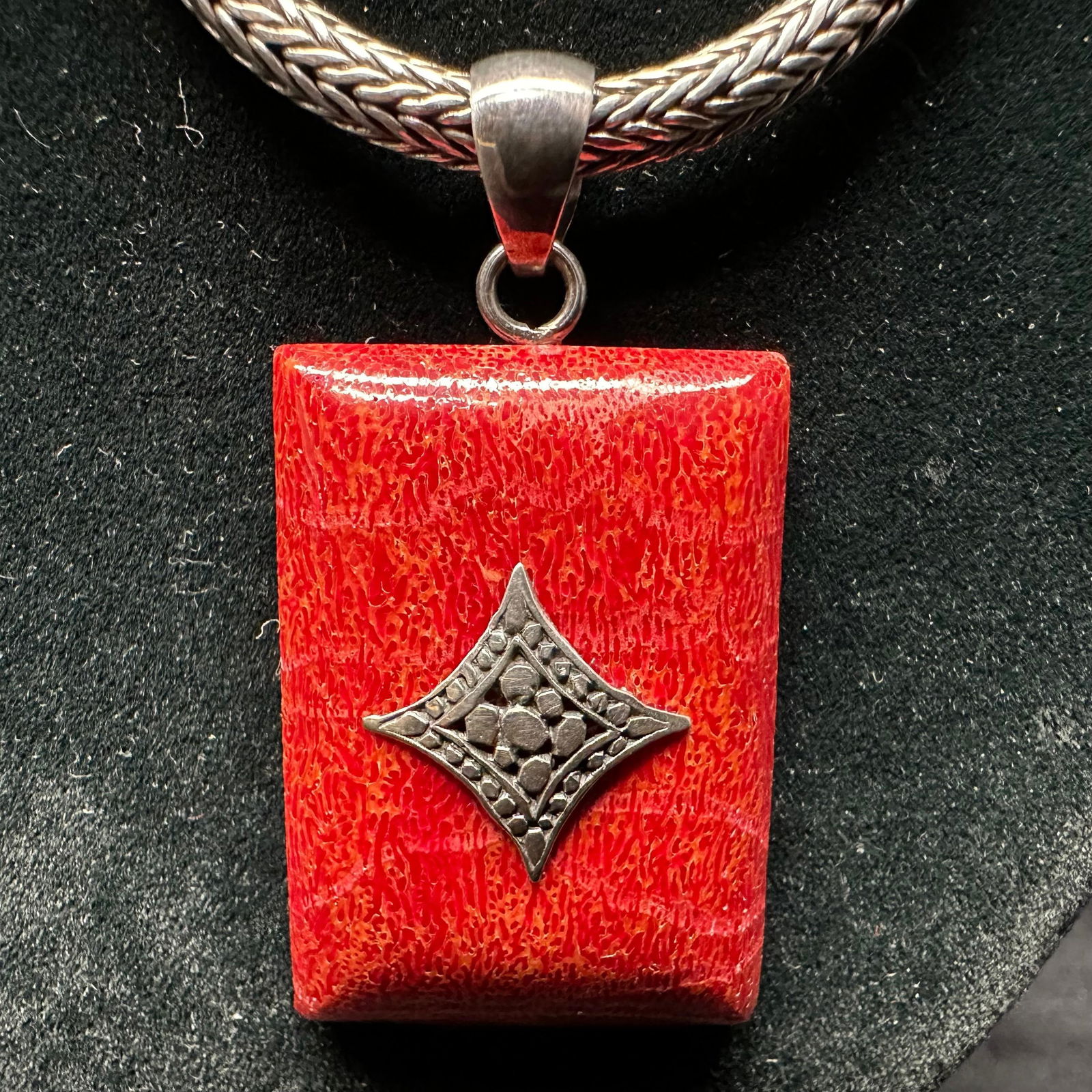 Sterling Silver and Red Sponge Coral Pendant Necklace Heavy Woven Chain 925 BA (1 of 16)