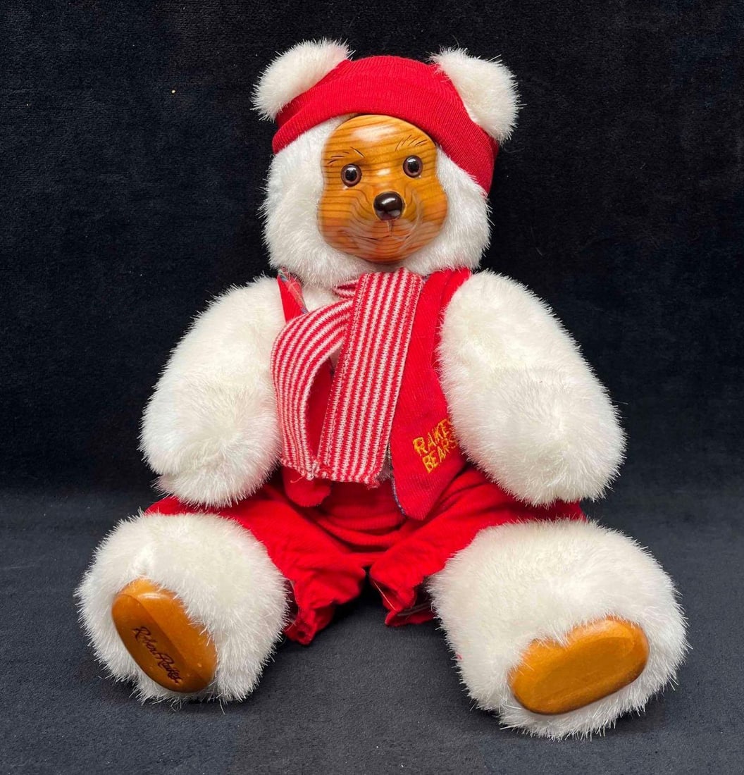 Robert Raikes Christmas Santas Elf Bear (1 of 13)