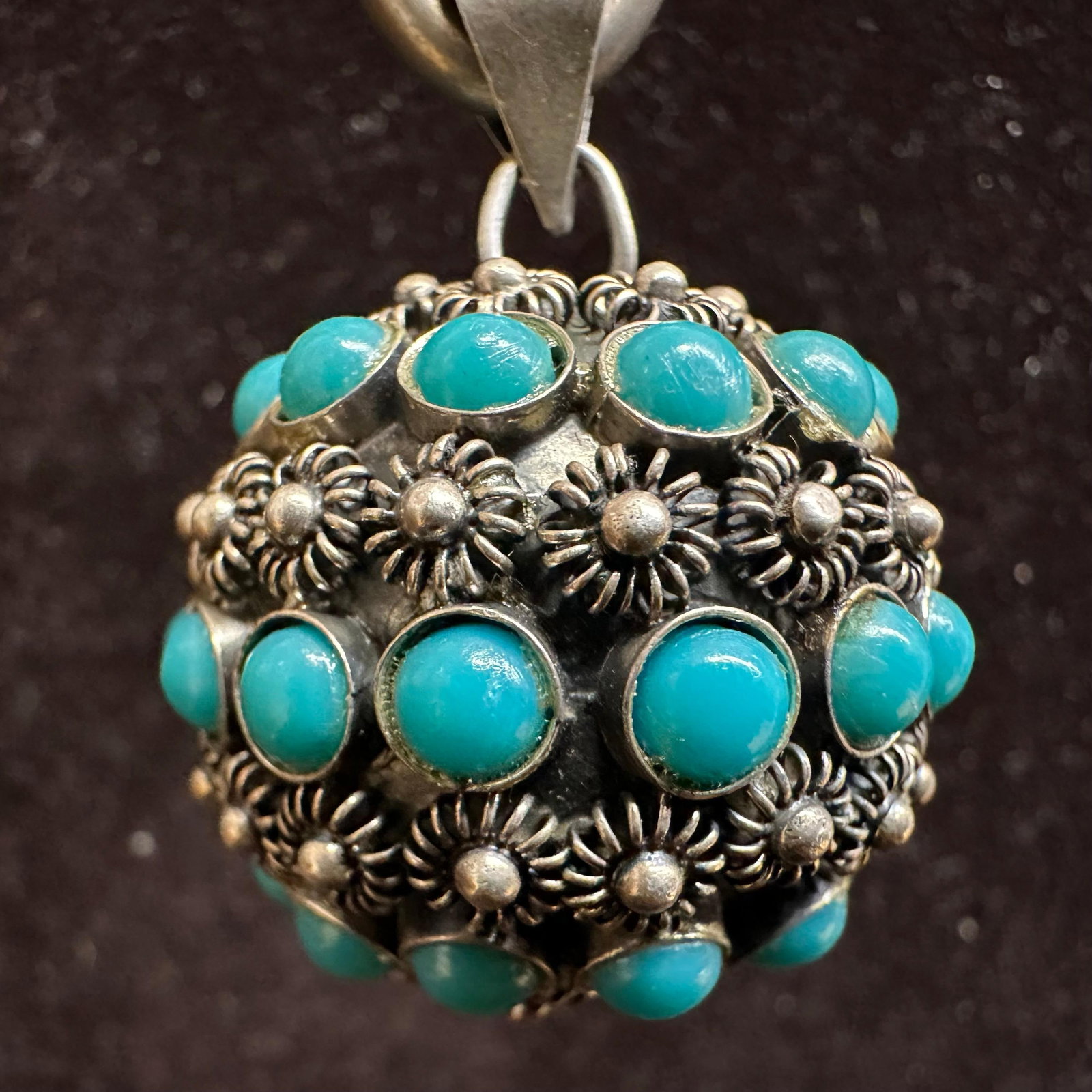 Spherical Multi Bezel Set Turquoise Necklace Pendant Zuni Indian Style: This item is in good pre-owned, previously used/displayed condition with noticeable light wear and surface scratches. Please reference all photos for full details. This piece of jewelry has been teste