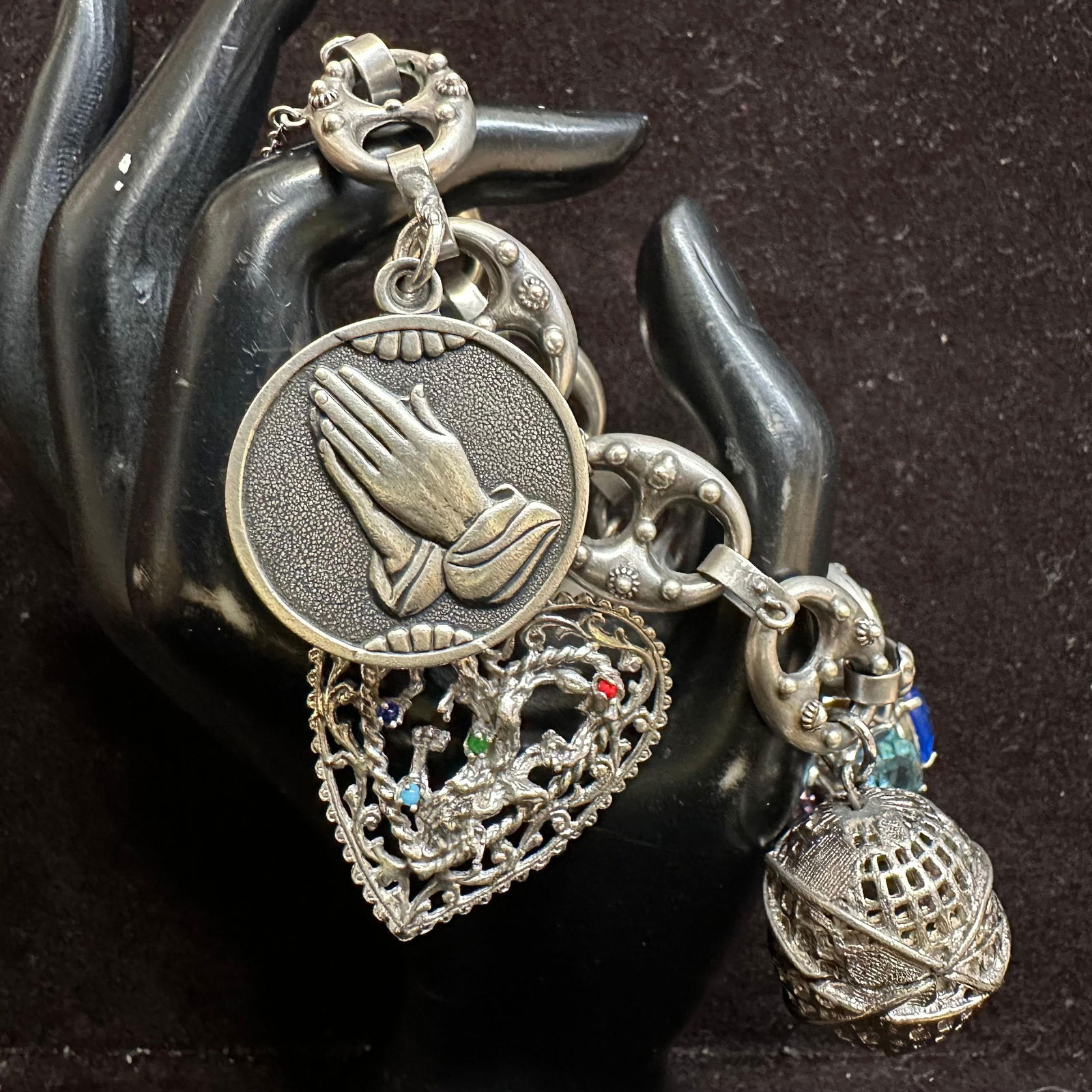 Sterling Silver Charm Bracelet Variety Danecraft Charms O75: This item is in good pre-owned, previously used/displayed condition with noticeable light wear and surface scratches. Please reference all photos for full details. This piece of jewelry has been teste